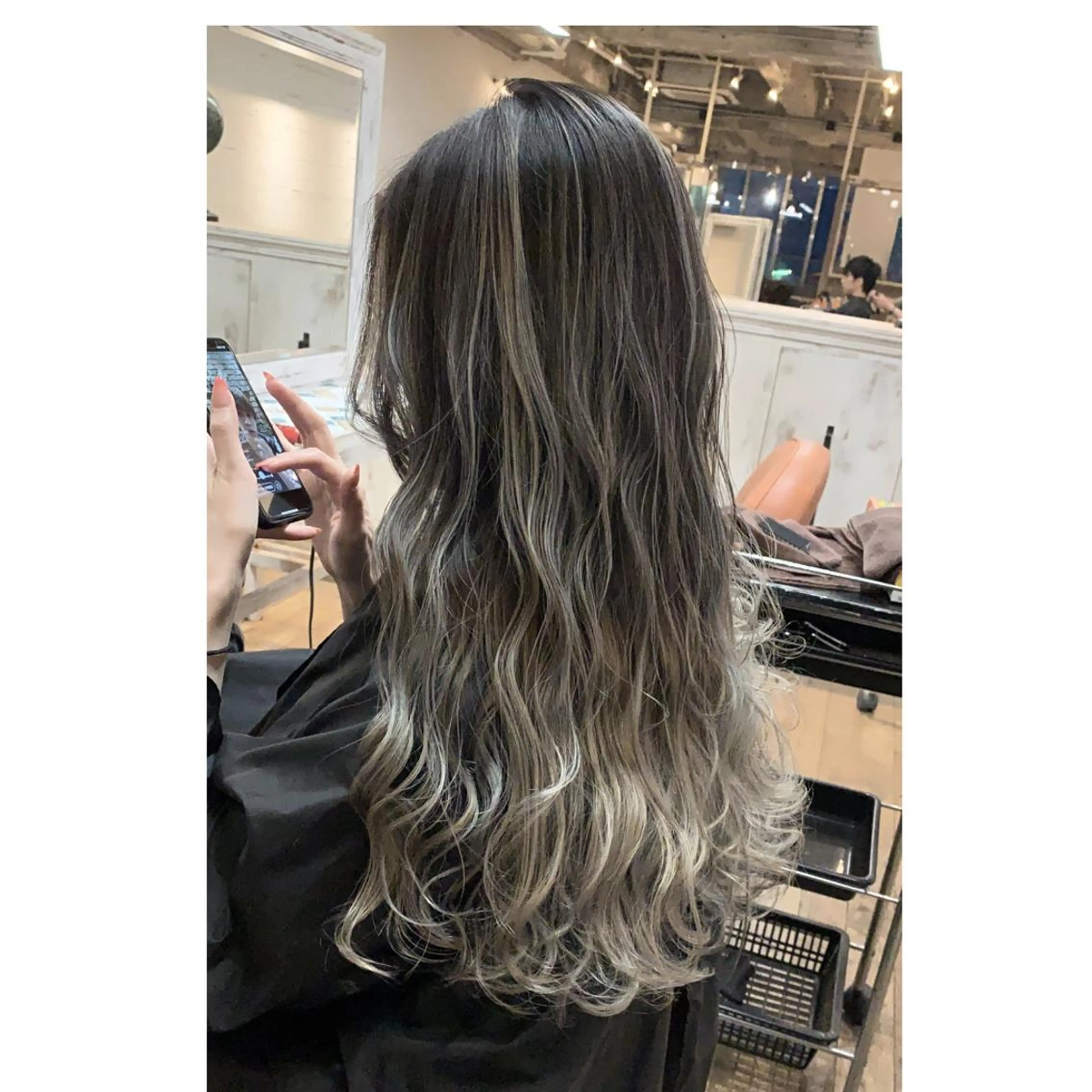 カラー バレイヤージュ ハイライトカラー Beyond（kitaro）所属・石井辰功也 フリーランス美容師のヘアスタイル