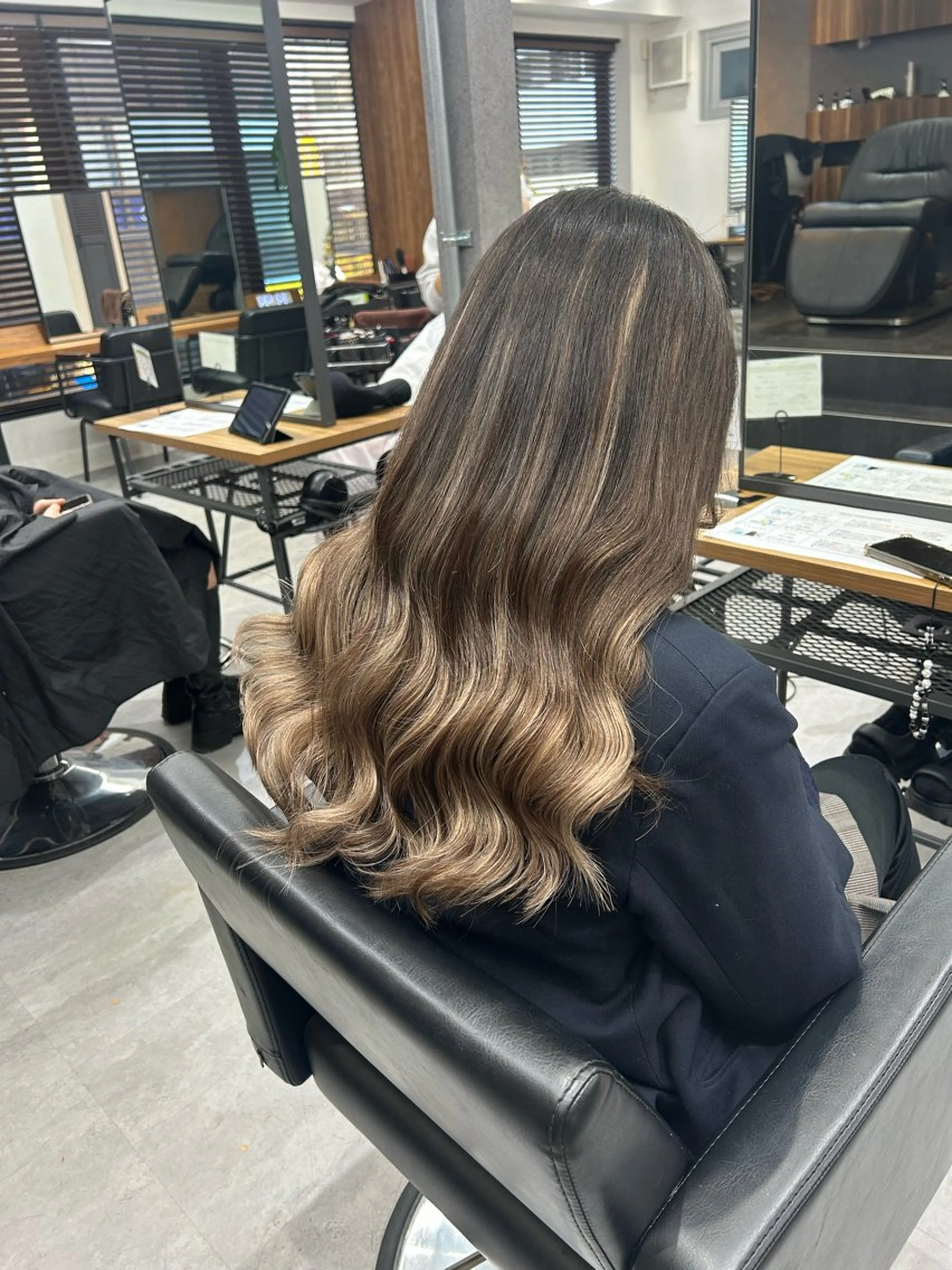 ロング カラー ベージュカラー ブラウンカラー グラデーションカラー エクステ ヘアカラー エクステ ENA💗NEXT /ハイトーンエクステのヘアスタイル