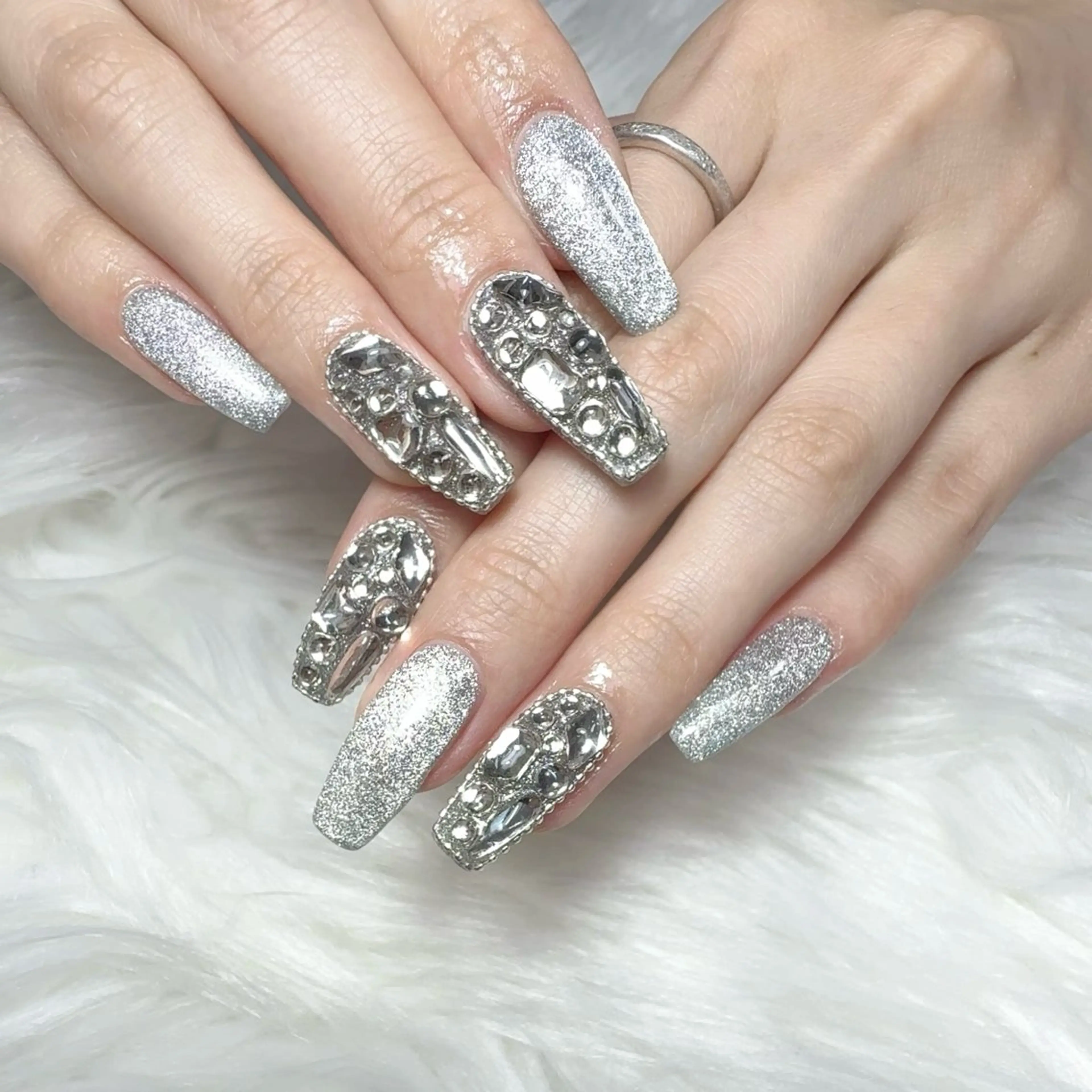ネイル 長さ出し 持ち込み ハンドネイル L'ino nailのネイルデザイン