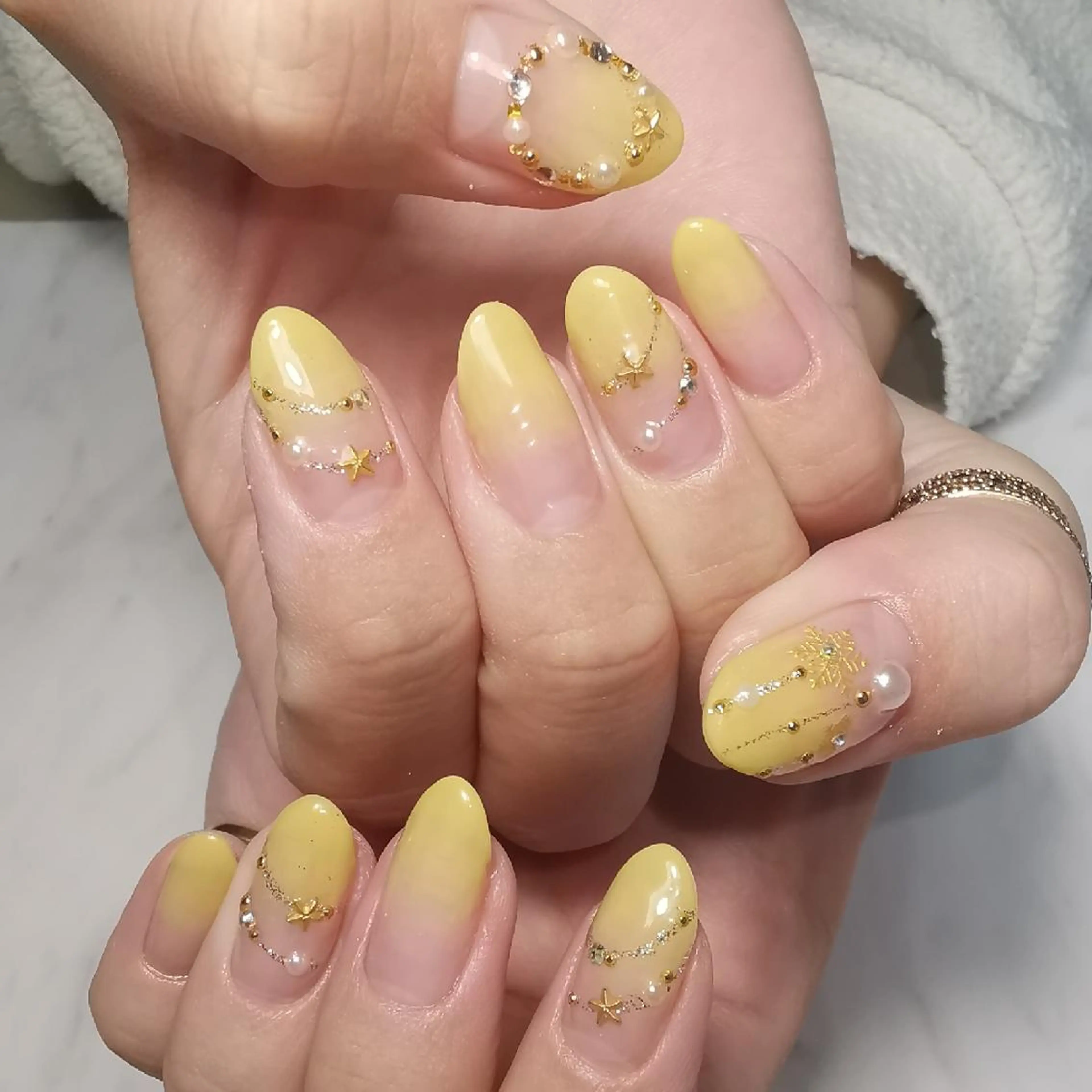 ネイル 冬ネイル クリスマス ハンドネイル reve あやののネイルデザイン