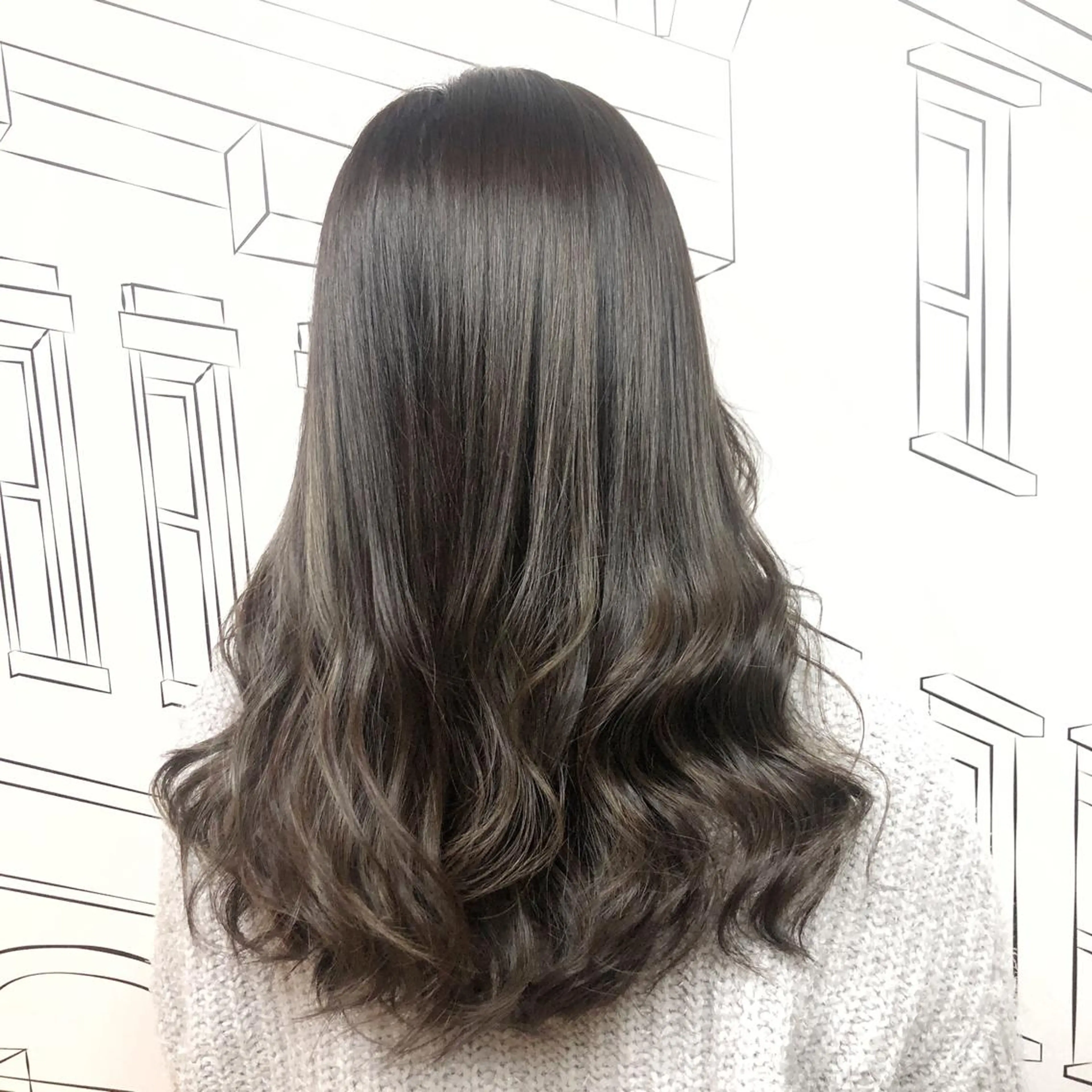 セミロング カラー 透明感カラー イルミナカラー TOMOKA 艶髪/透明感カラーのヘアスタイル