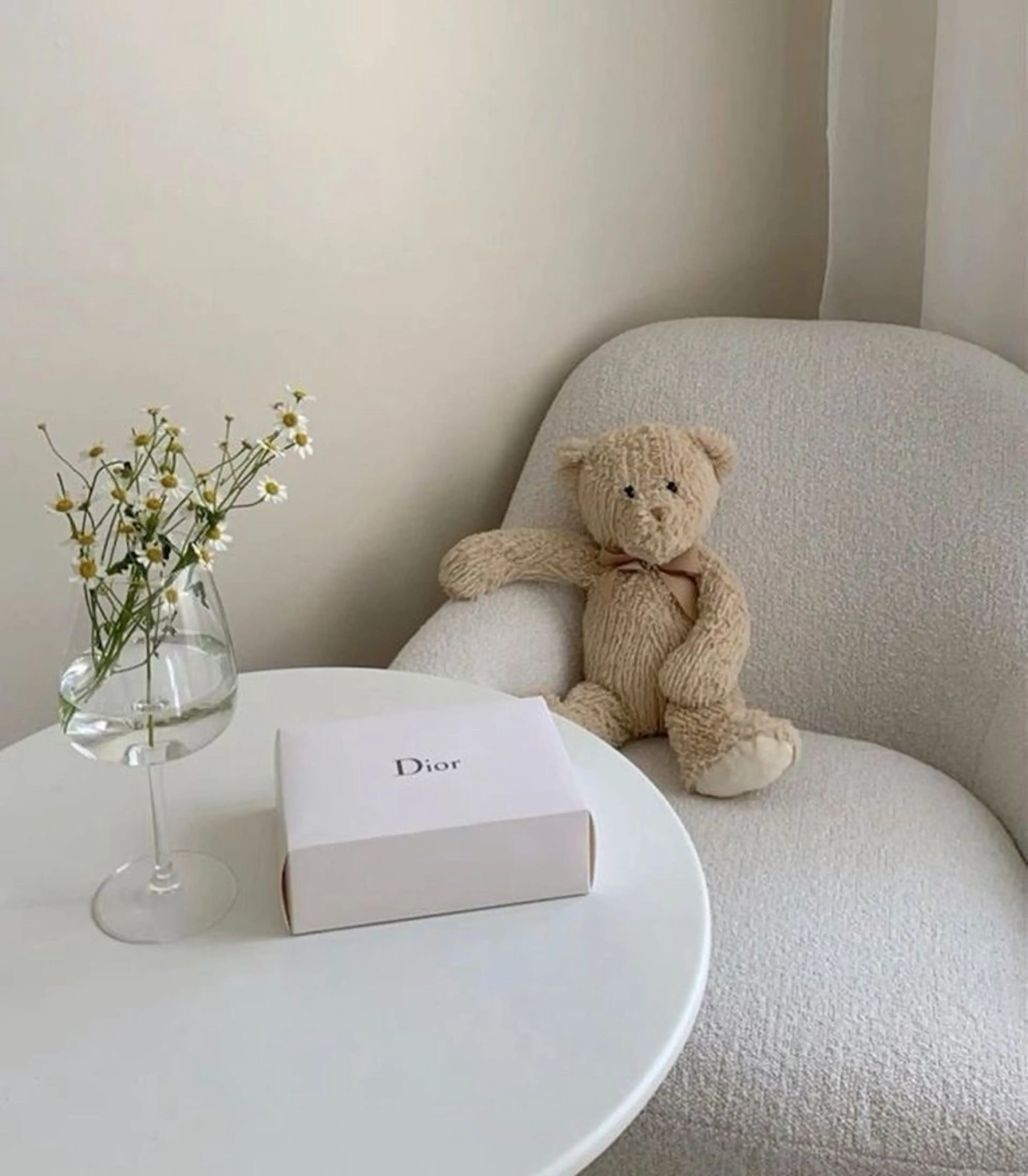 NAO🐰🎀 ちゅるん⌇パラジェルのネイルデザイン