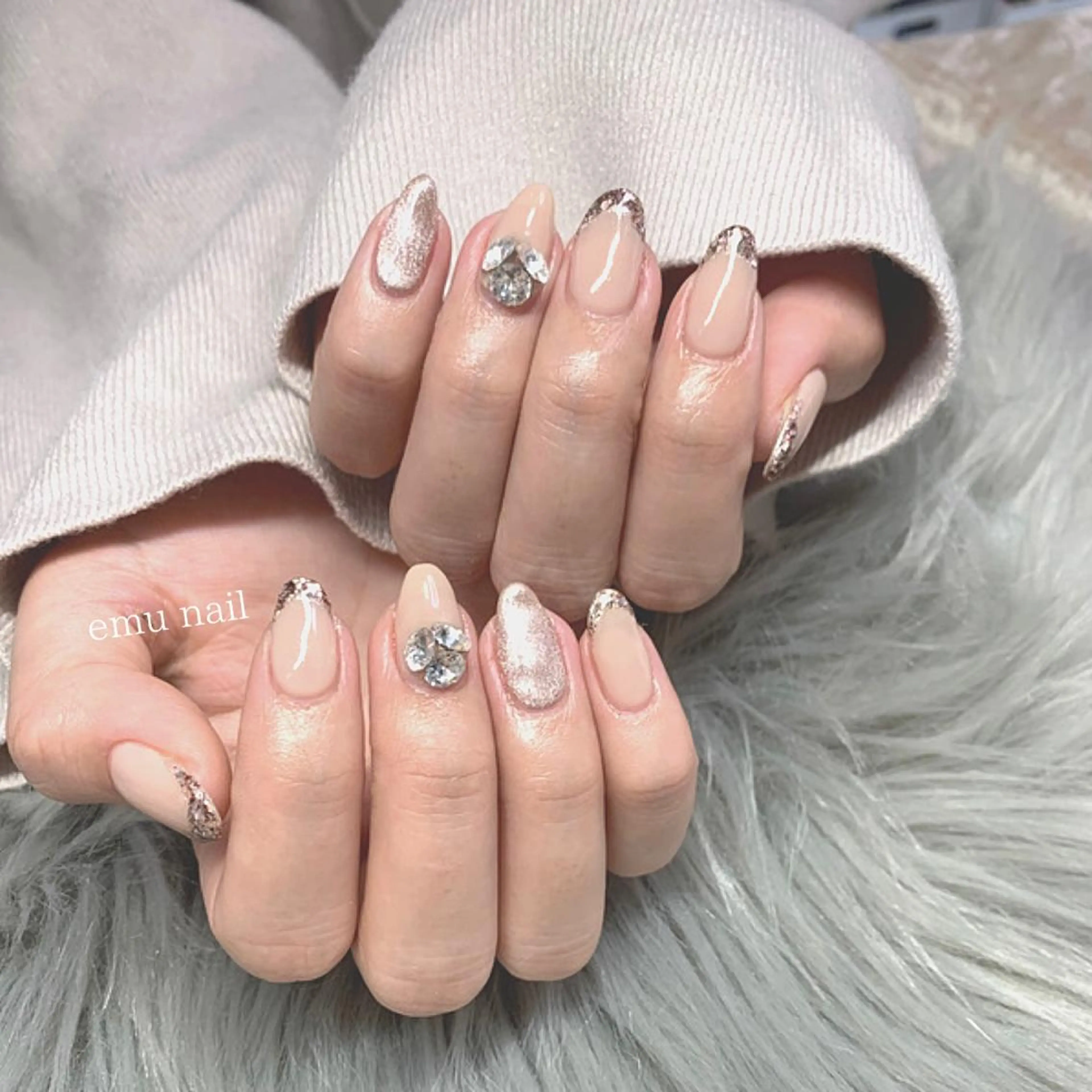 ネイル フレンチネイル マグネットネイル 持ち込み emu nailのネイルデザイン