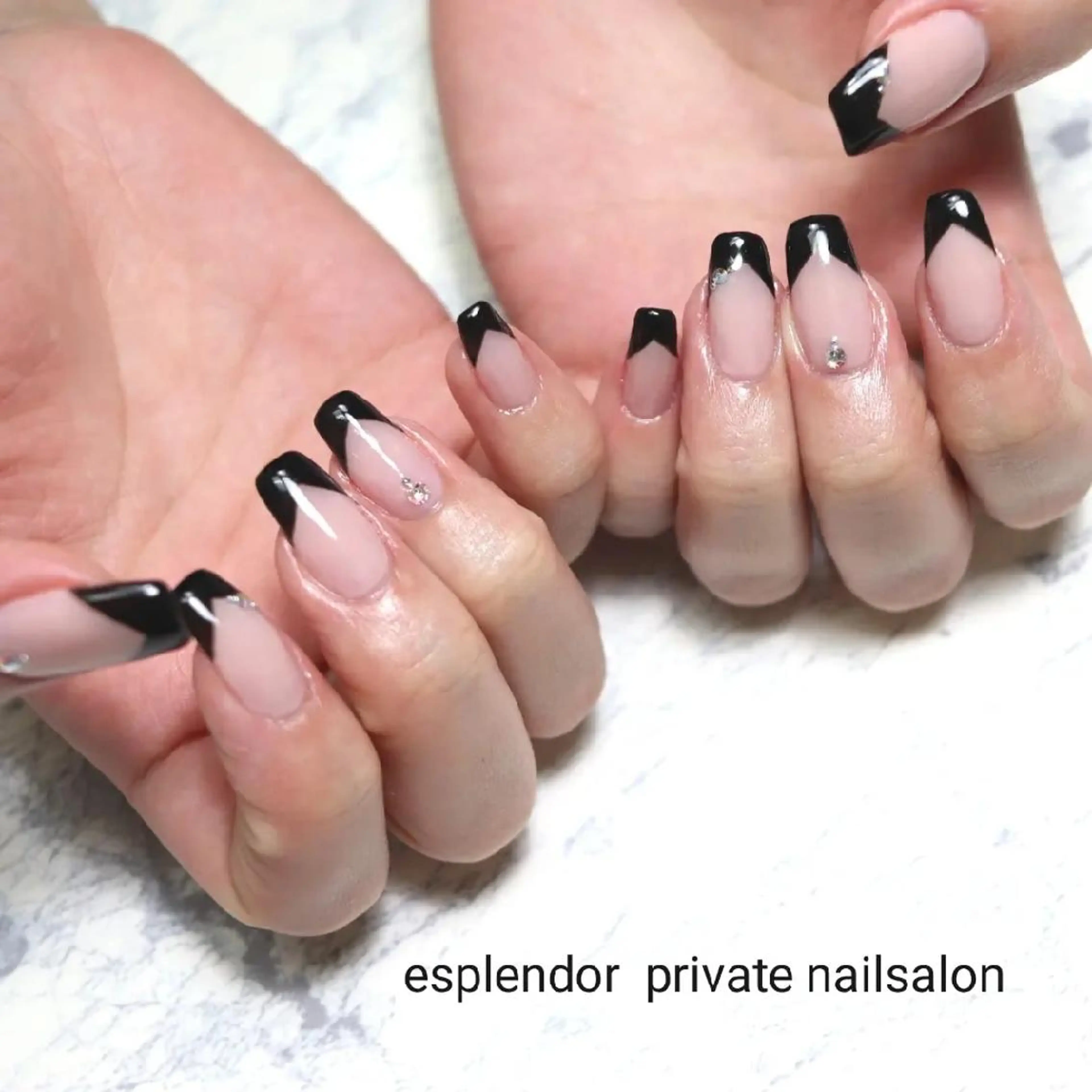 ネイル フレンチネイル ストーンネイル ハンドネイル ハンドケア esplendor  エスプレンドル所属・esplendor  小野寺のネイルデザイン