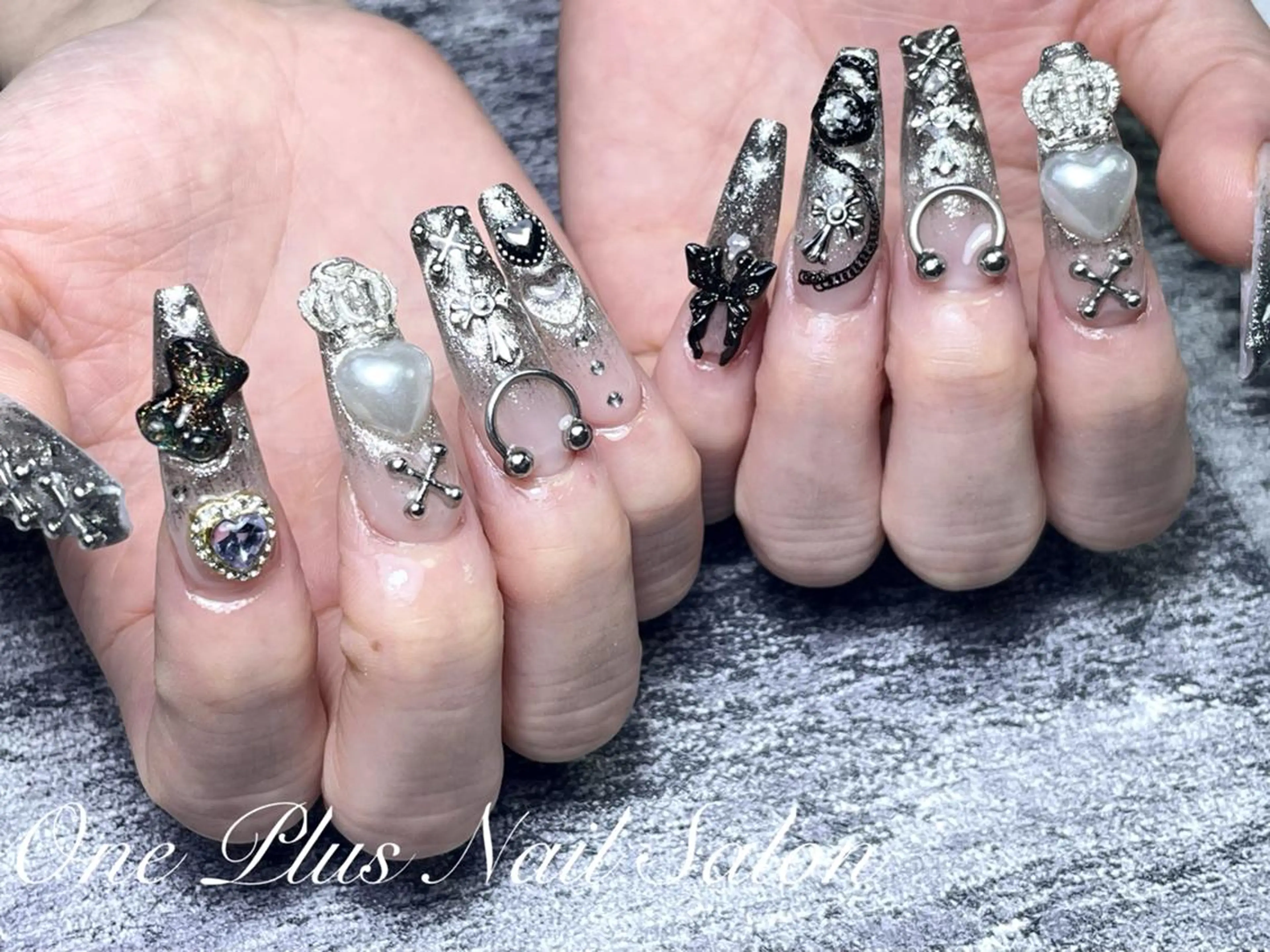 ネイル アートネイル オーロラネイル ガーリー キラキラネイル 韓国ネイル haruka 🧸のネイルデザイン