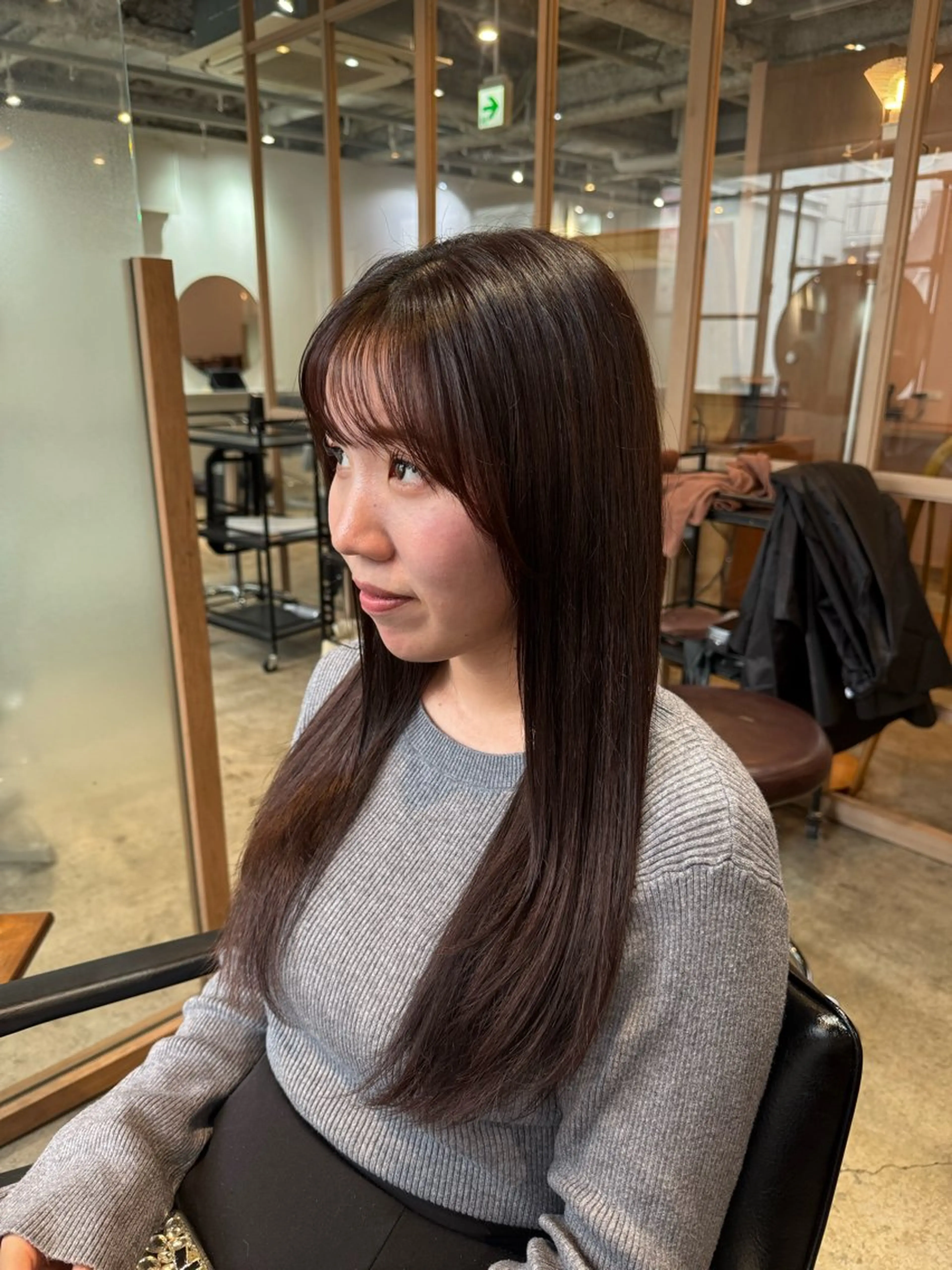 カラー ブラウンカラー ラベンダーカラー ヘアカラー 小西 美優のヘアスタイル