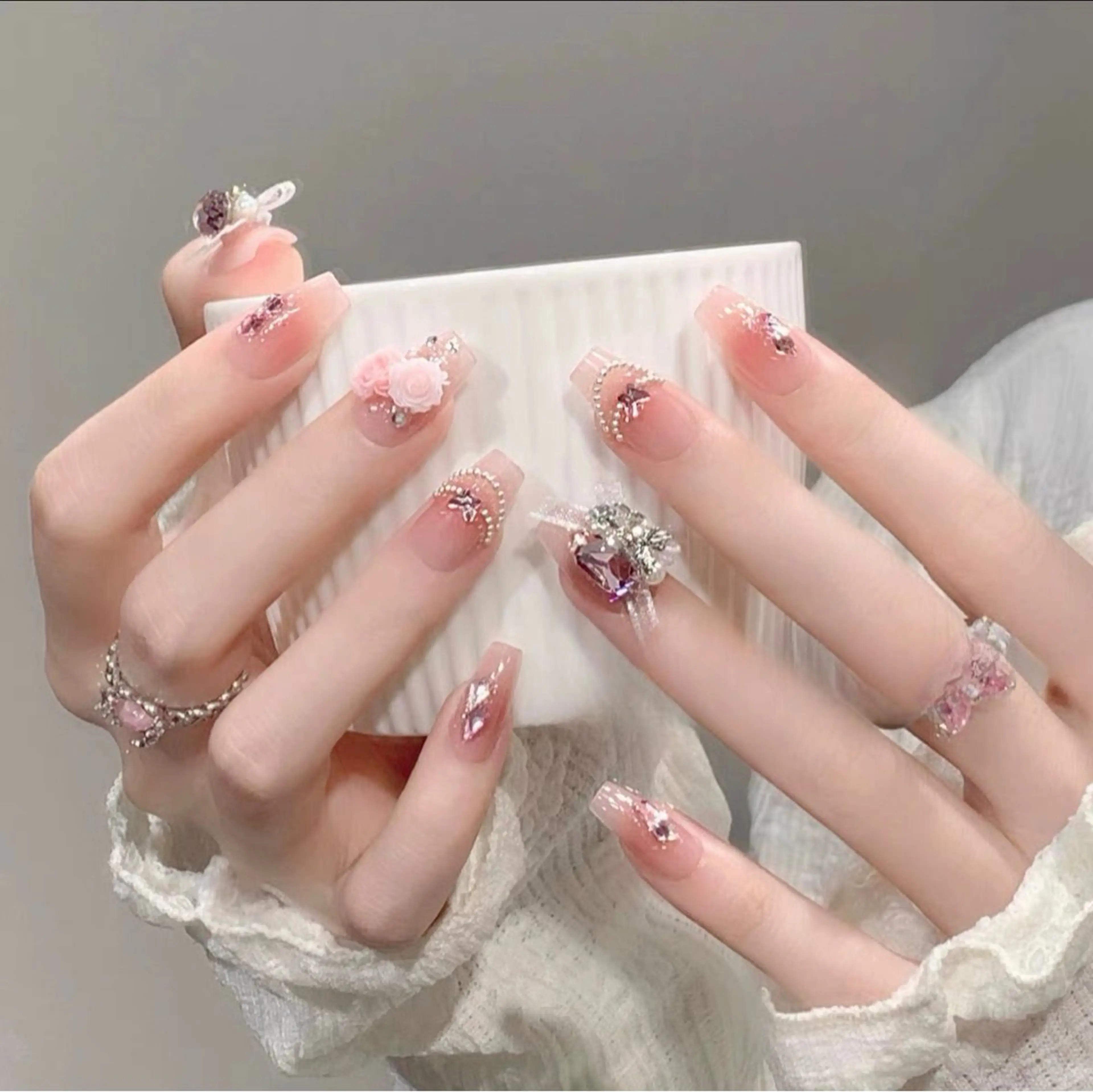 ネイル 菲菲ネイルサロン所属・FJ ネイルサロンのネイルデザイン