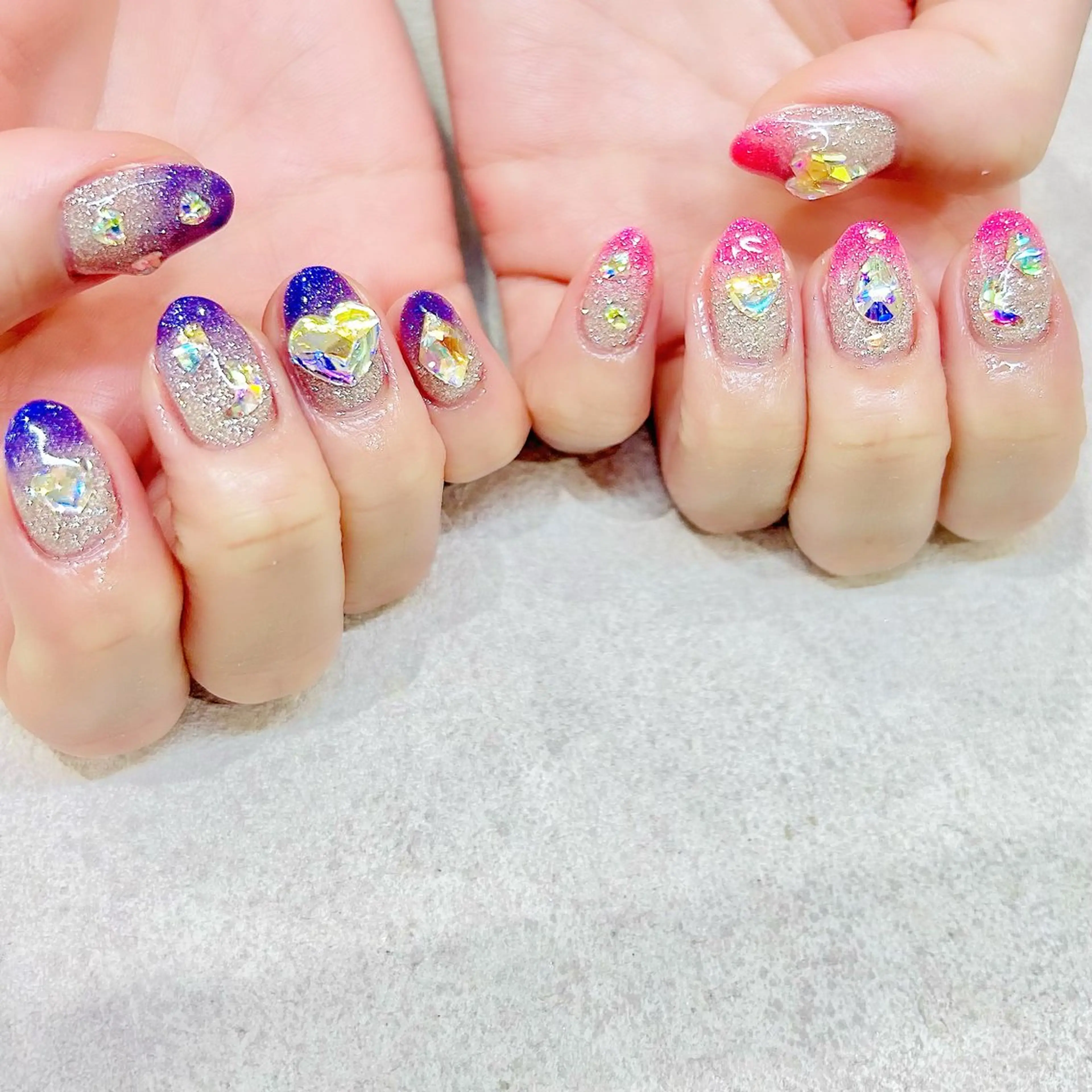ネイル ストーンネイル ハンドネイル muum_nail 新宿2分 三丁目1分のネイルデザイン