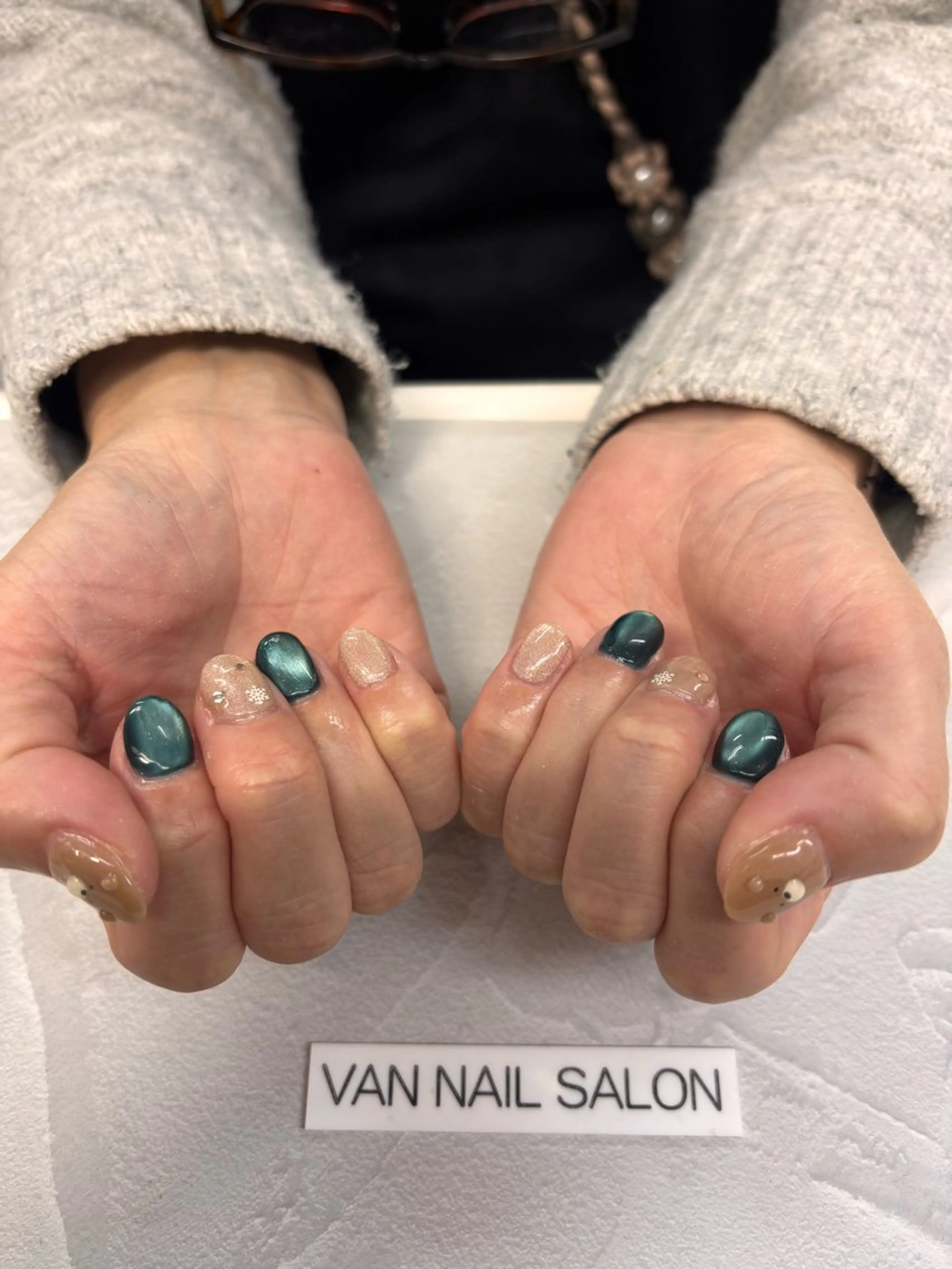 ネイル VANNAILSALON 本厚木店所属・VANNAIL 本厚木店のネイルデザイン