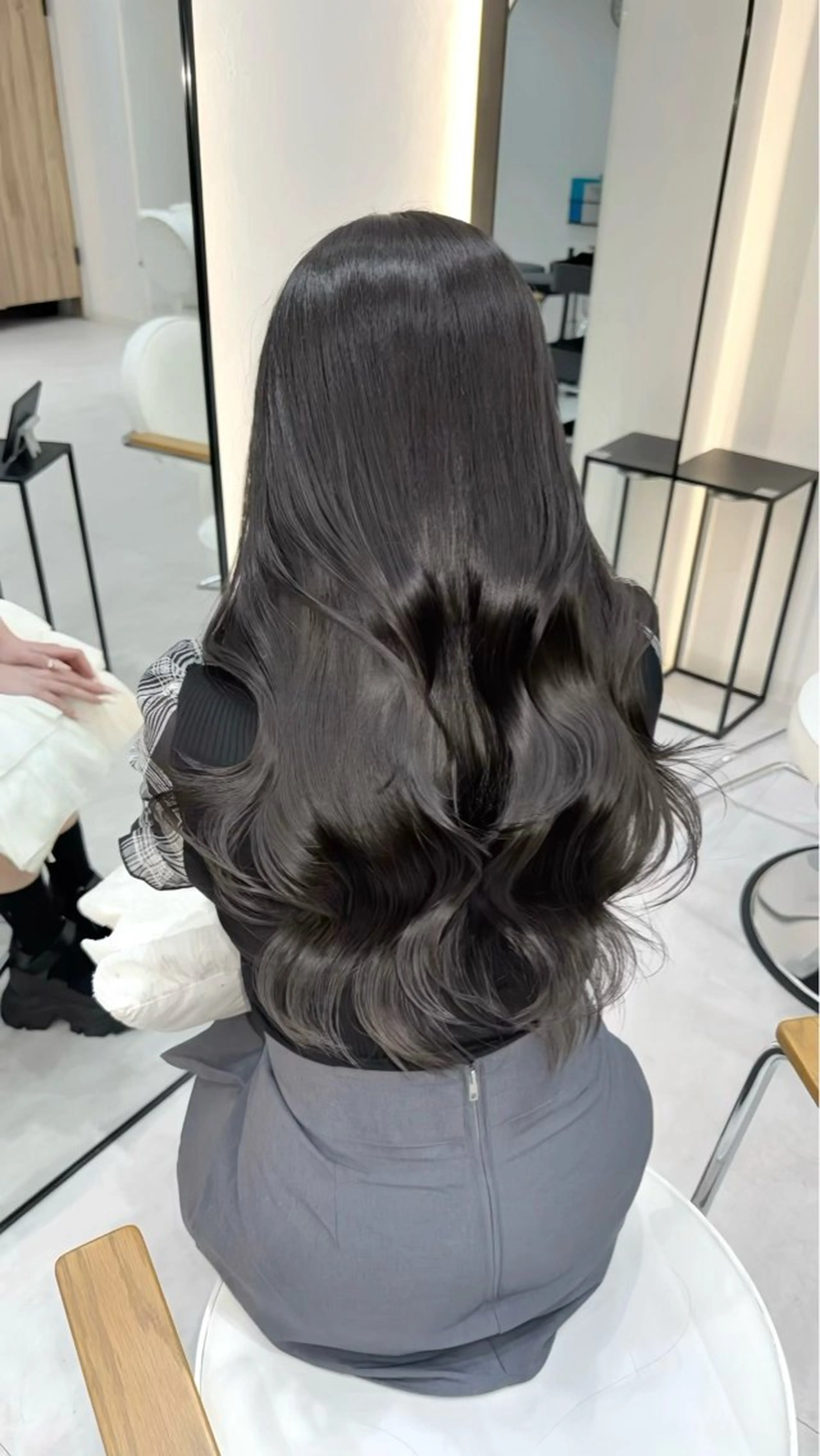 ロング ヘアカラー トリートメント 韓国ヘア🩶侑矢 艶髪透明感/福岡のヘアスタイル