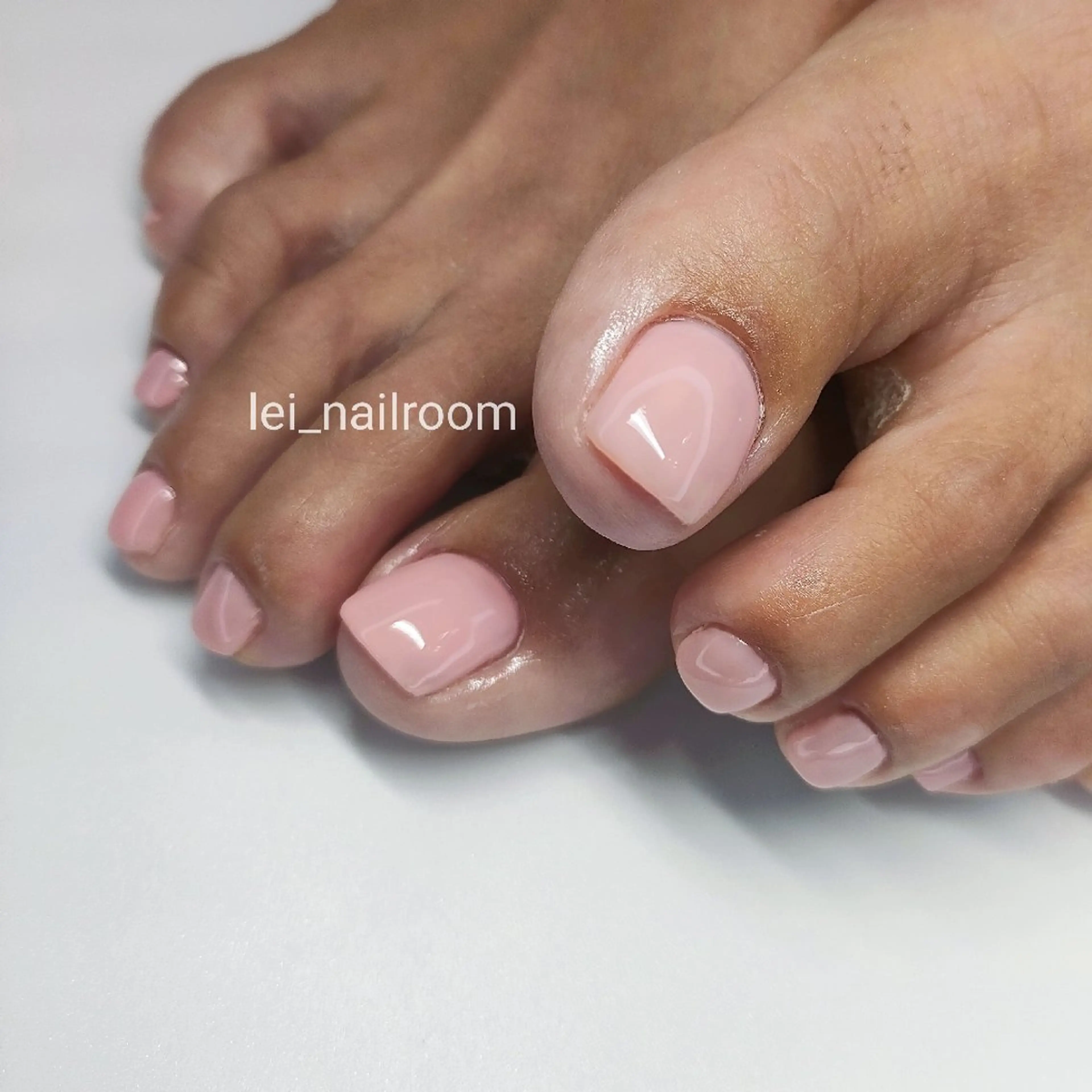 ネイル フットネイル lei🌼 nailroomのネイルデザイン