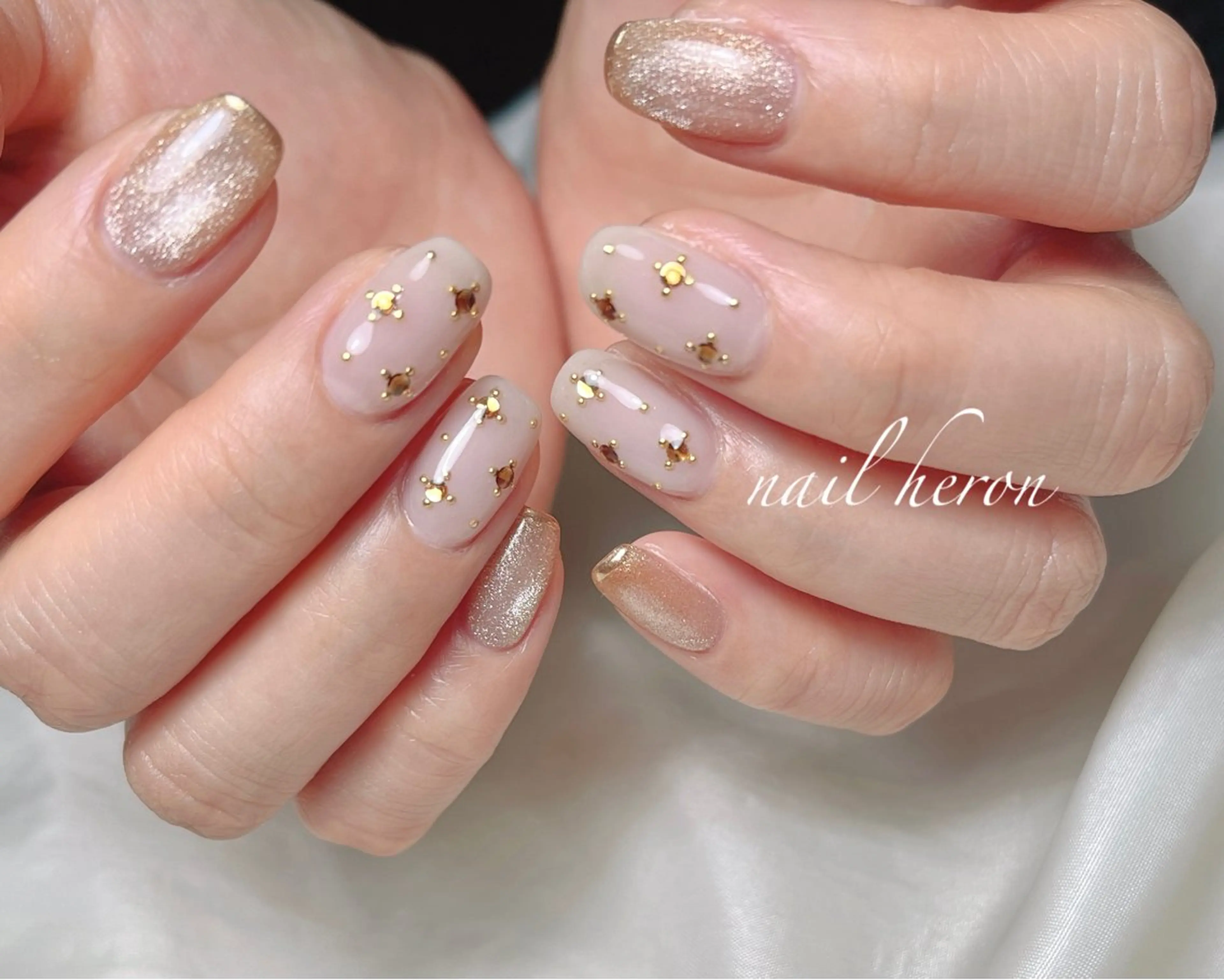 ネイル マグネットネイル ストーンネイル ハンドネイル saki_ nail heronのネイルデザイン