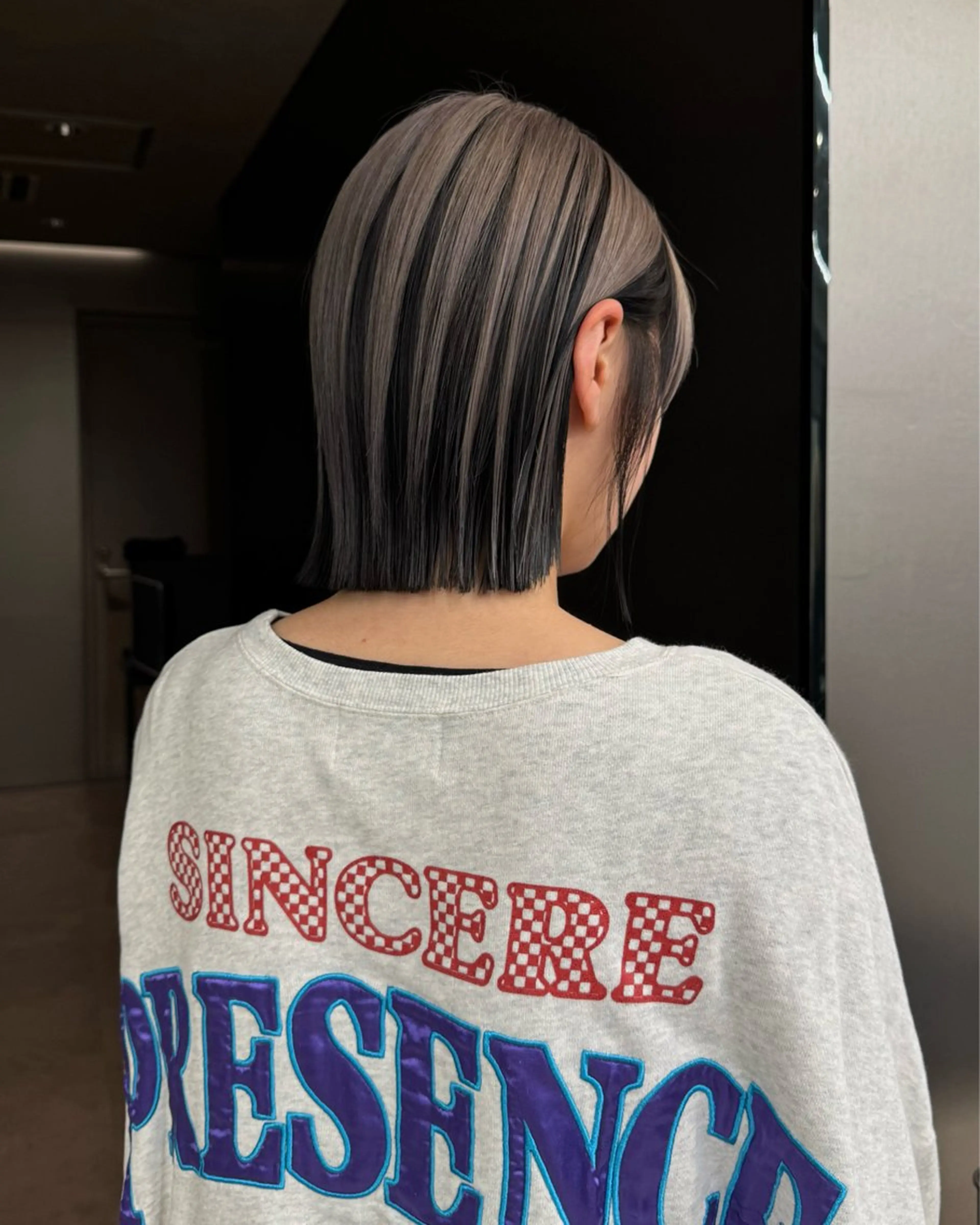 【1日1名限定】ボブカット+デザインカラー(ブリーチ込み)+トリートメントの写真