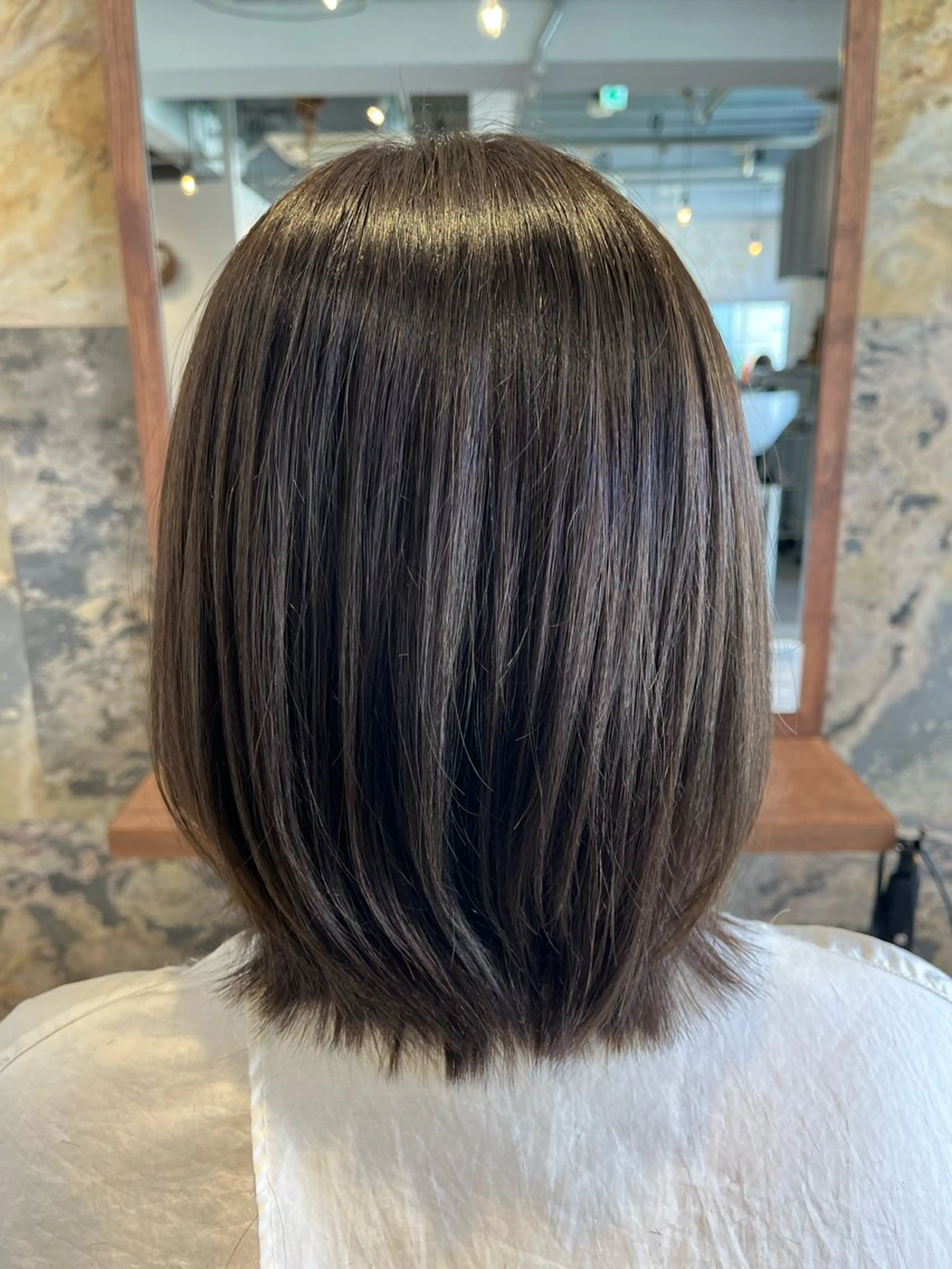 ミディアム 安田 純香のヘアスタイル