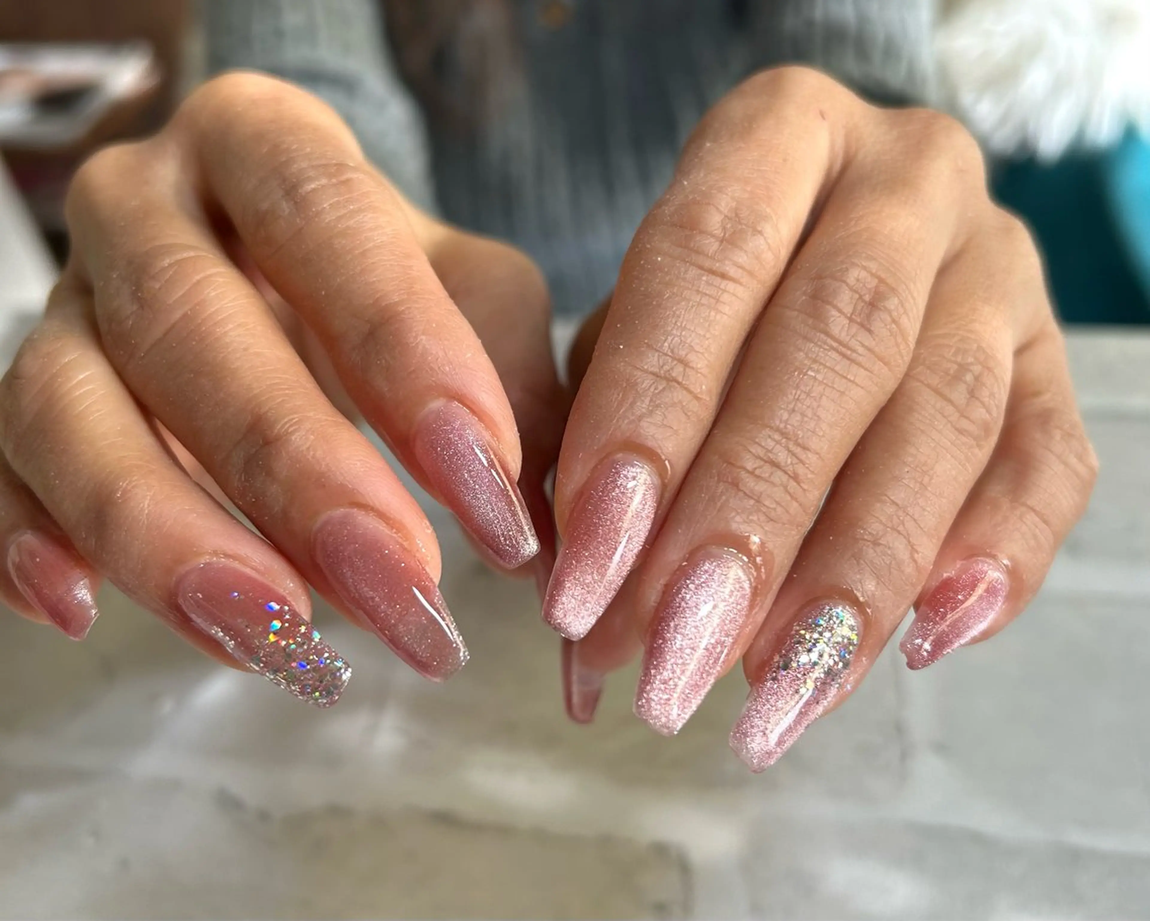 ミディアム ハンドネイル 2DY NAIL SALONのネイルデザイン