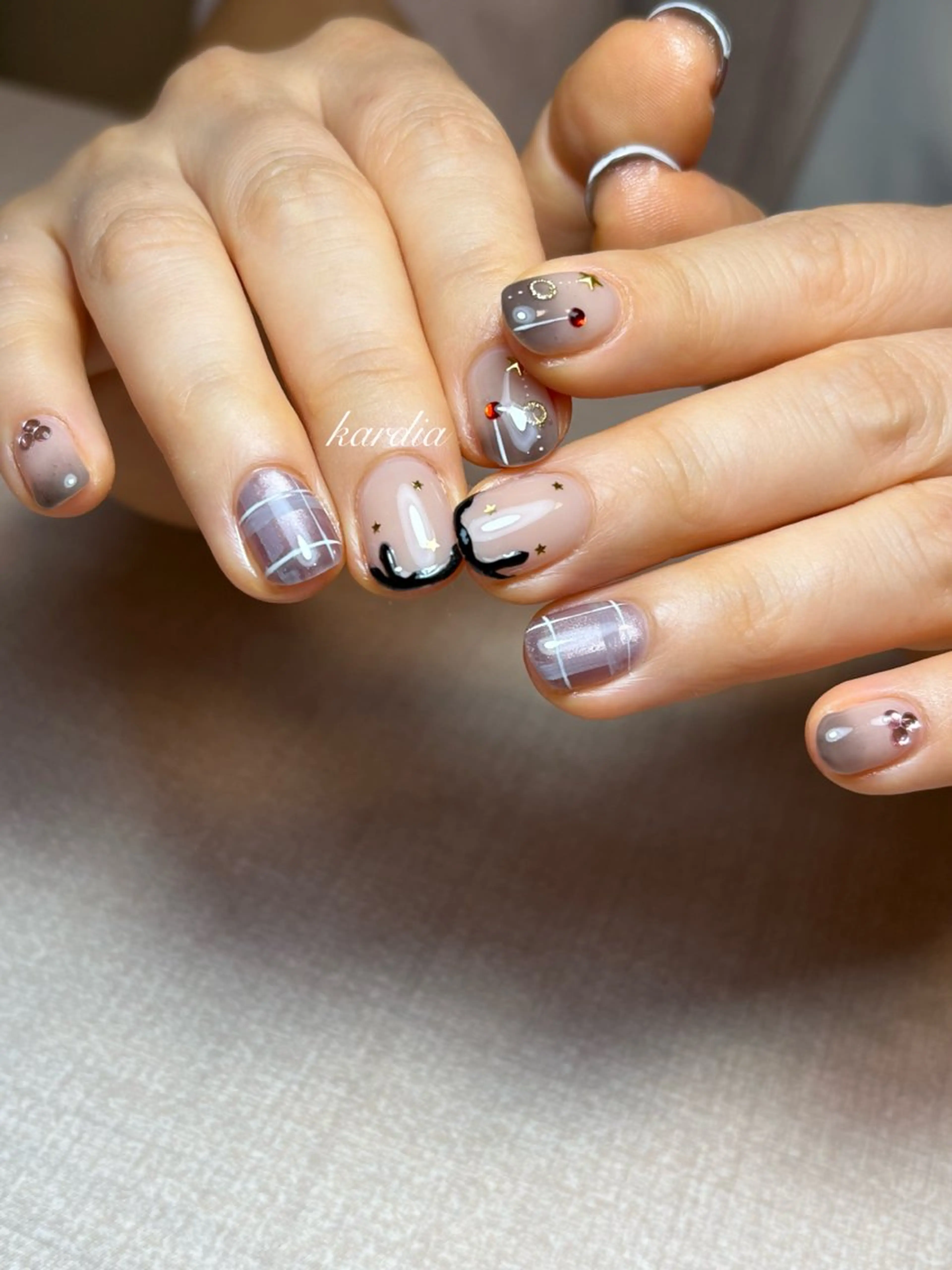 ネイル καρδιά -ｶﾙﾃﾞｨｱ-のネイルデザイン