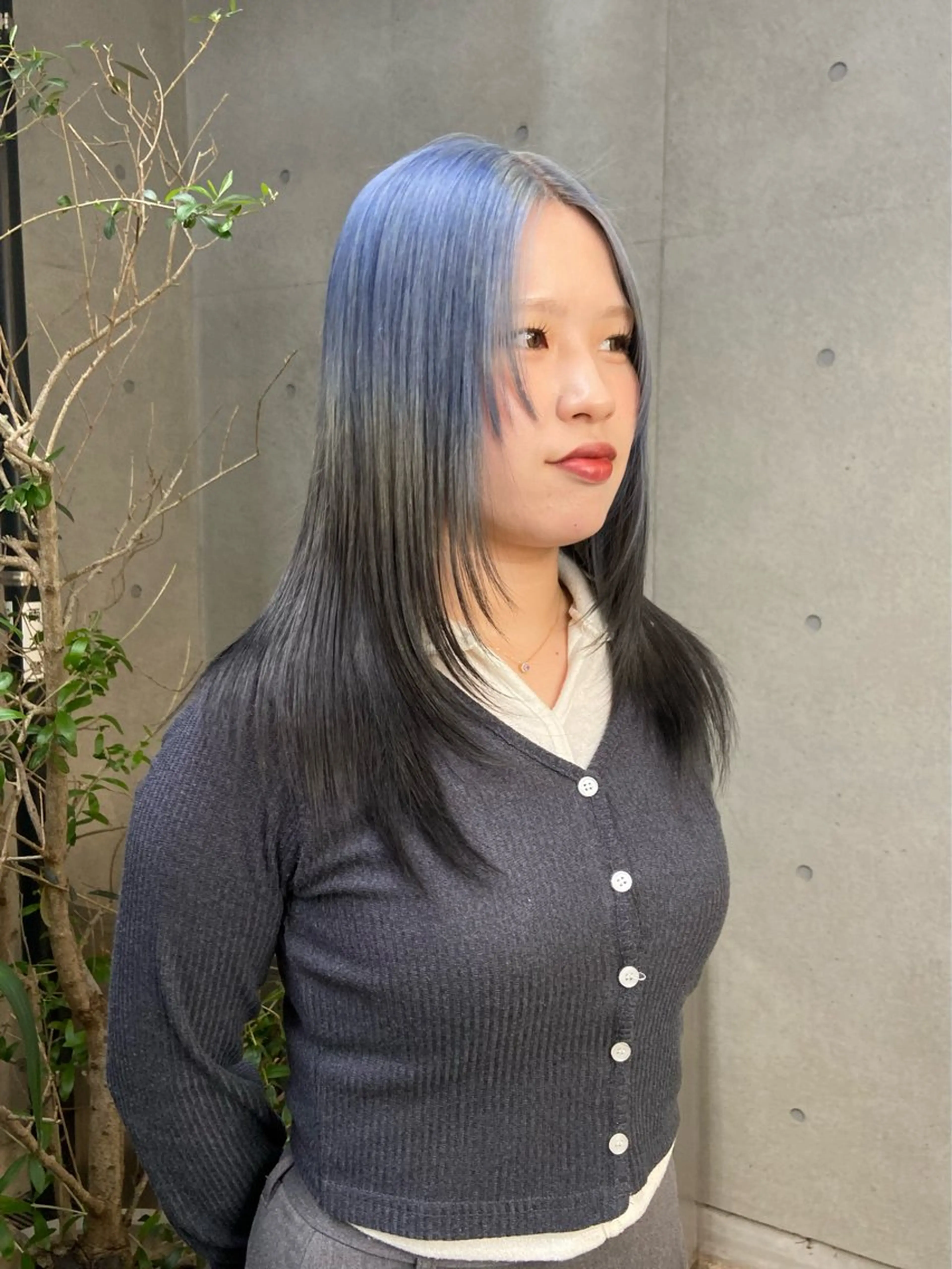 ミディアム カラー Arisa 表参道/ケアブリーチのヘアスタイル