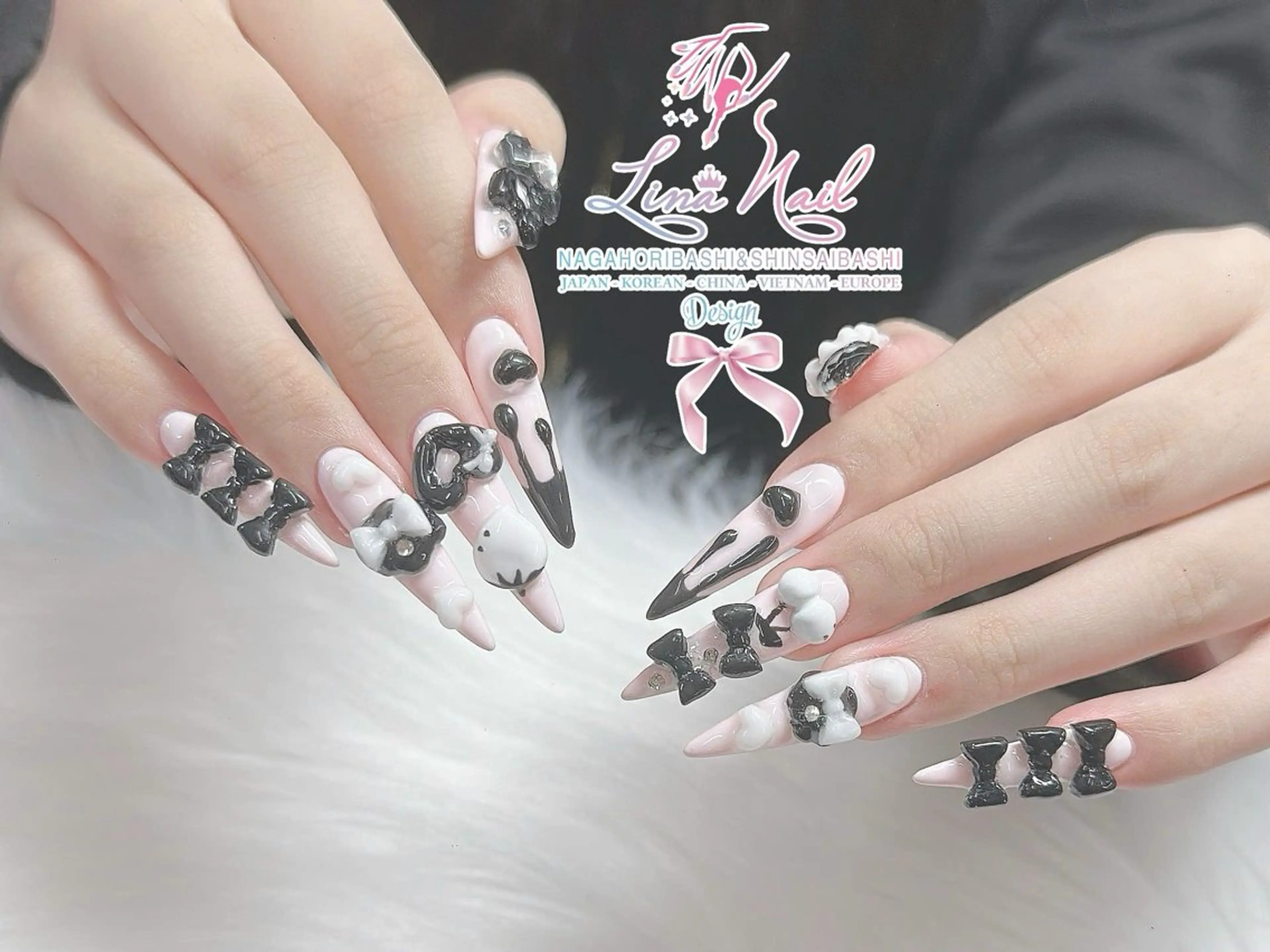 セミロング 韓国風ヘア クリスマス ハンドネイル 79Linanailnamba所属・Linanail Nambaのネイルデザイン