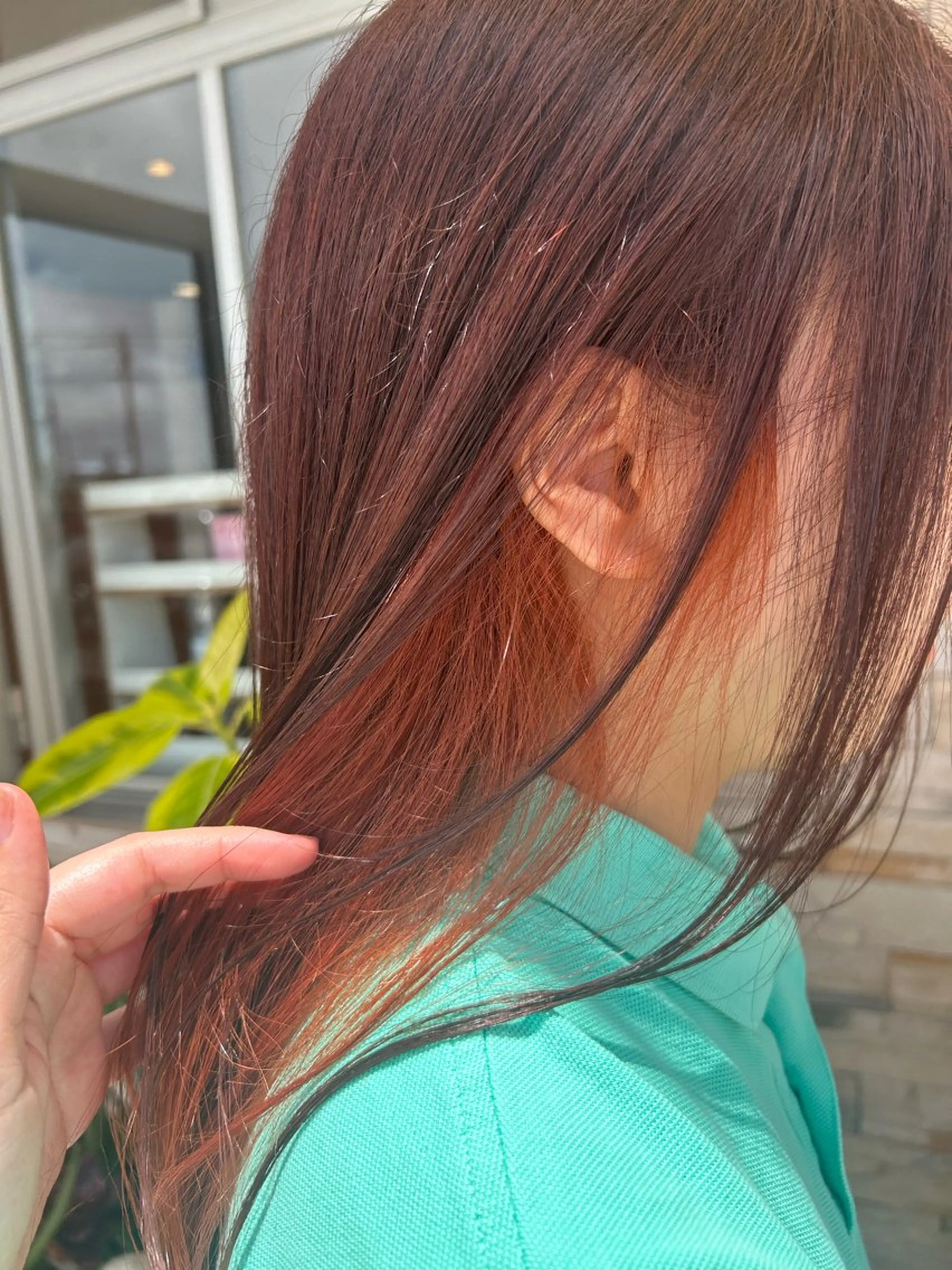 カラー TERUYA shionのヘアスタイル
