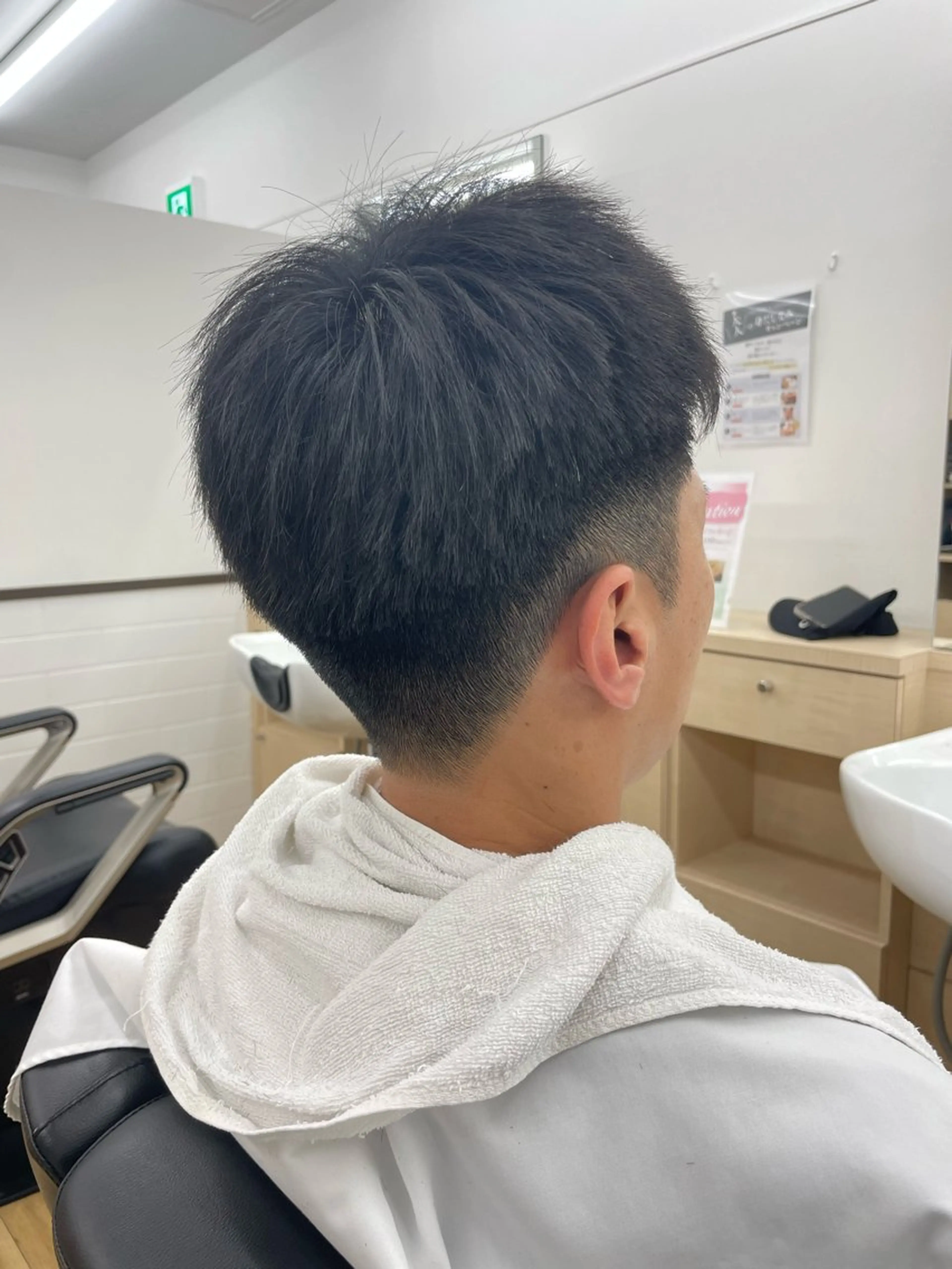 ショート 西沢 良彌のヘアスタイル