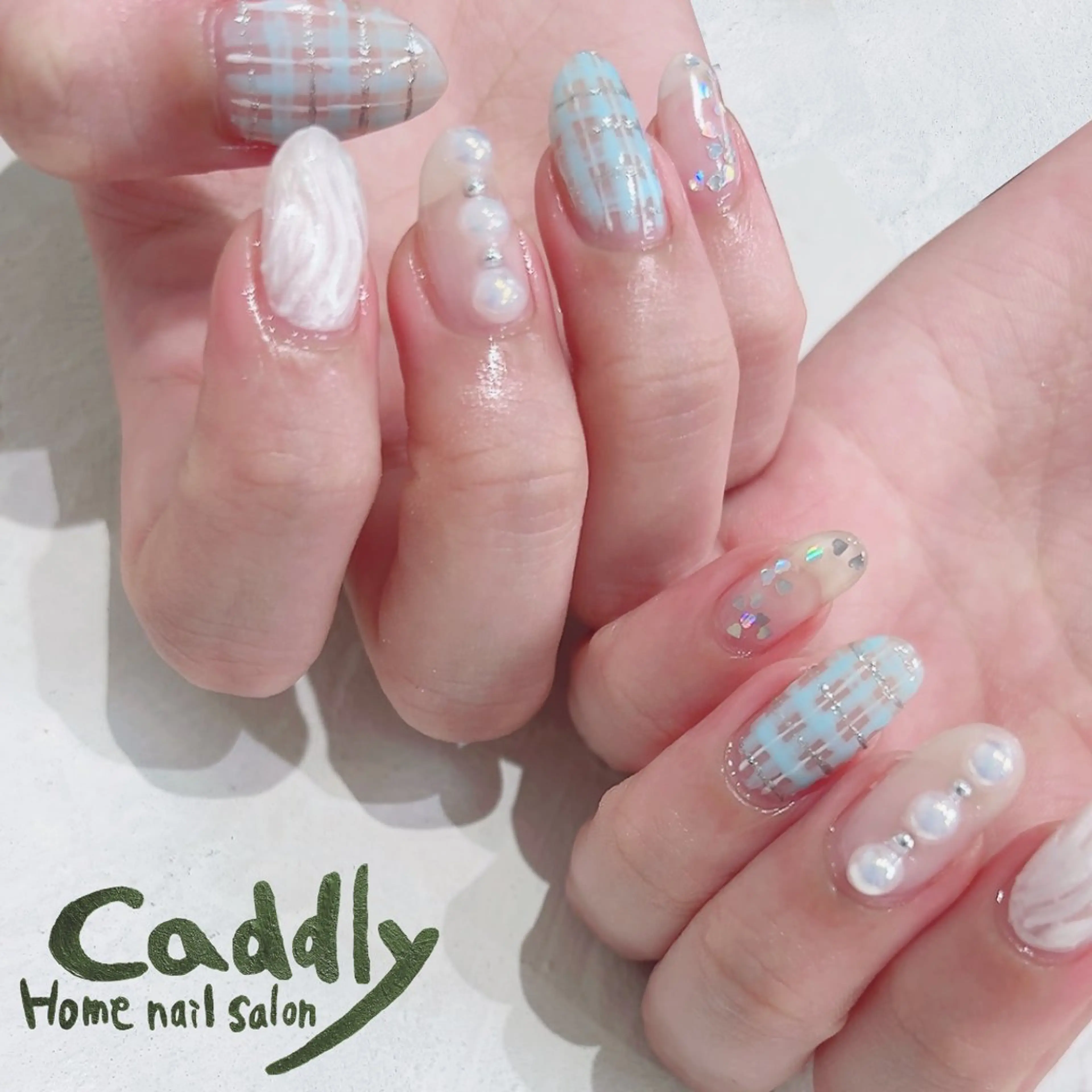 ネイル ハンドネイル caddly naoのネイルデザイン