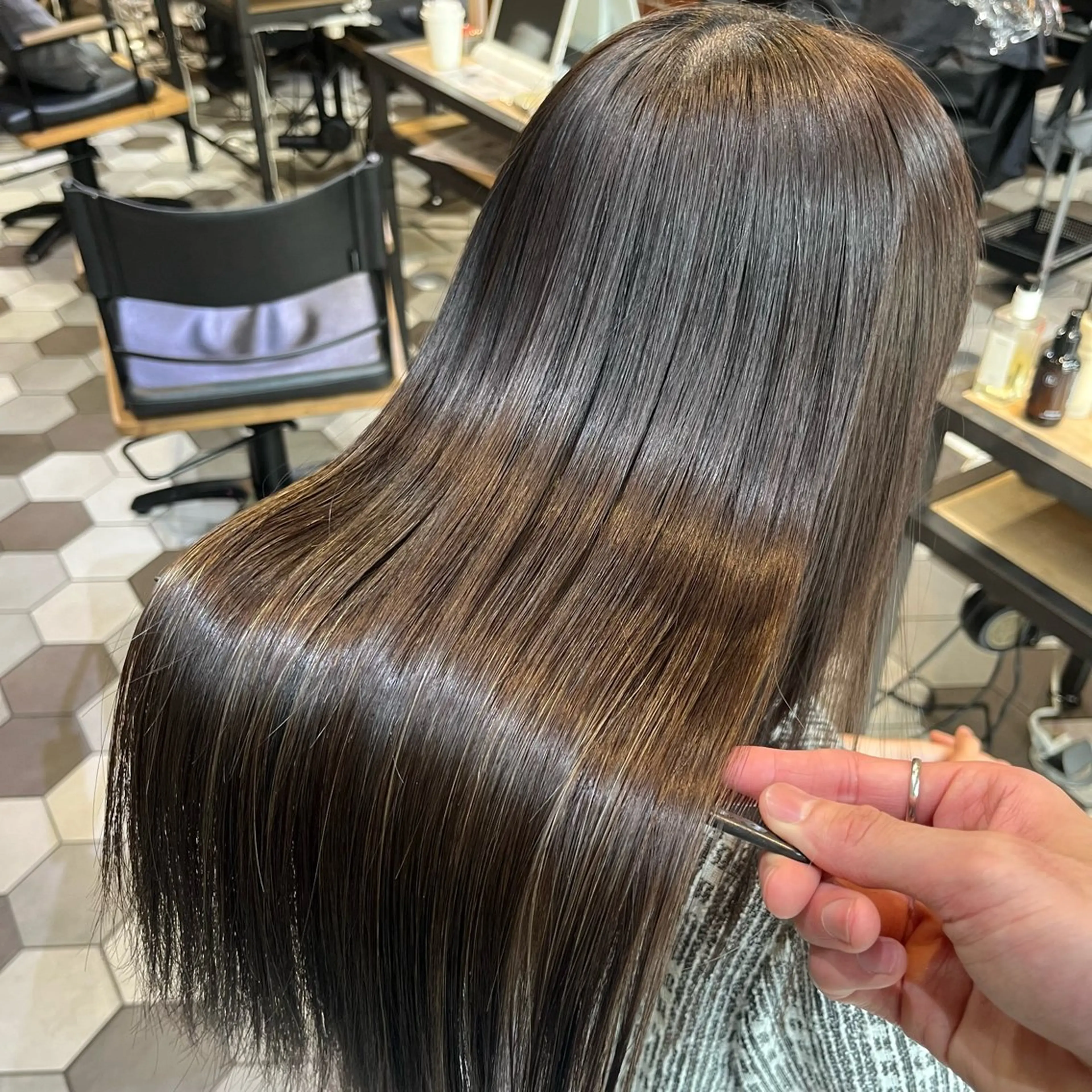 ロング カット 縮毛矯正 トリートメント 石原 悠貴のヘアスタイル