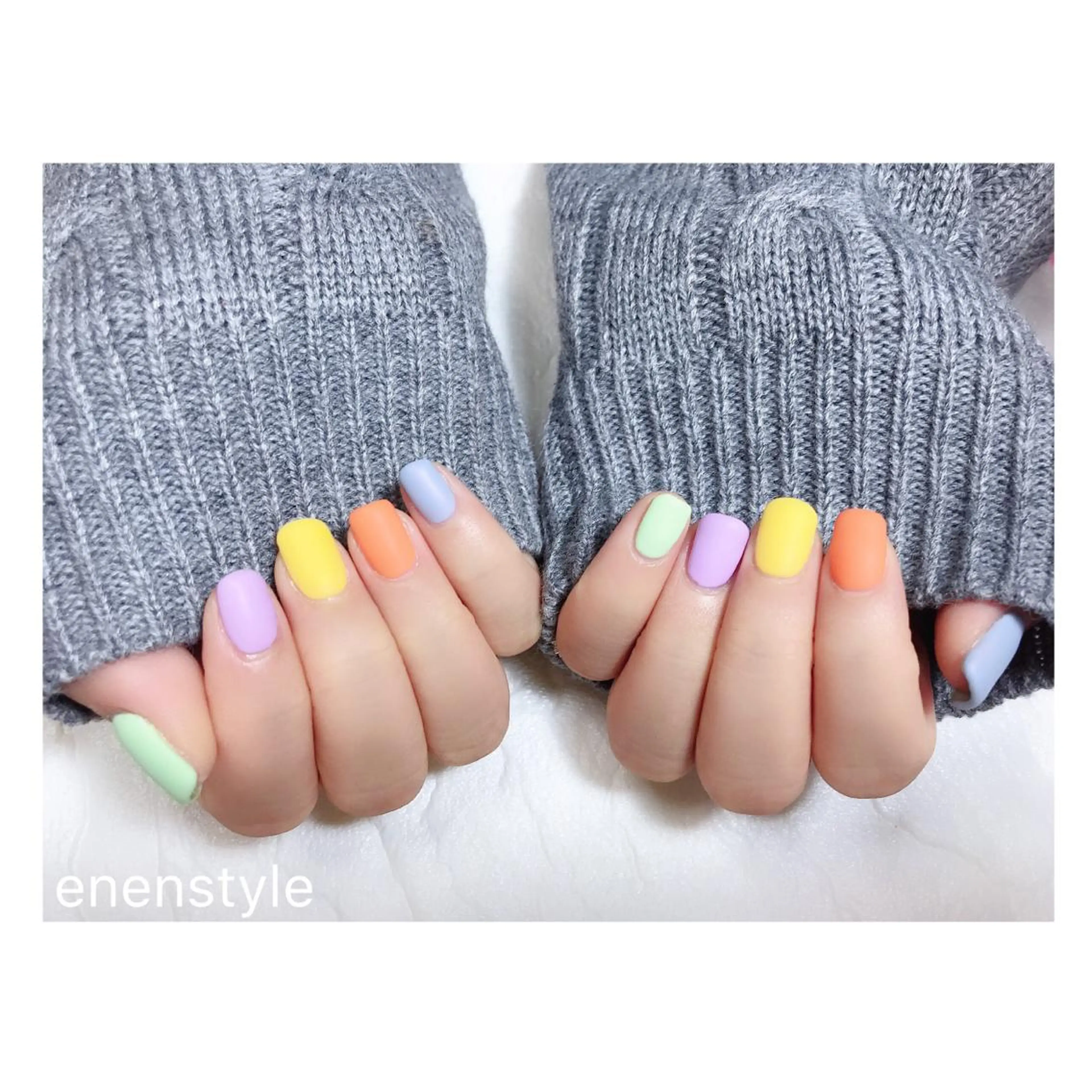 ショート ネイル ジェルネイル マットネイル ニュアンスネイル オフィスネイル シンプルネイル 👑enen style👑のネイルデザイン