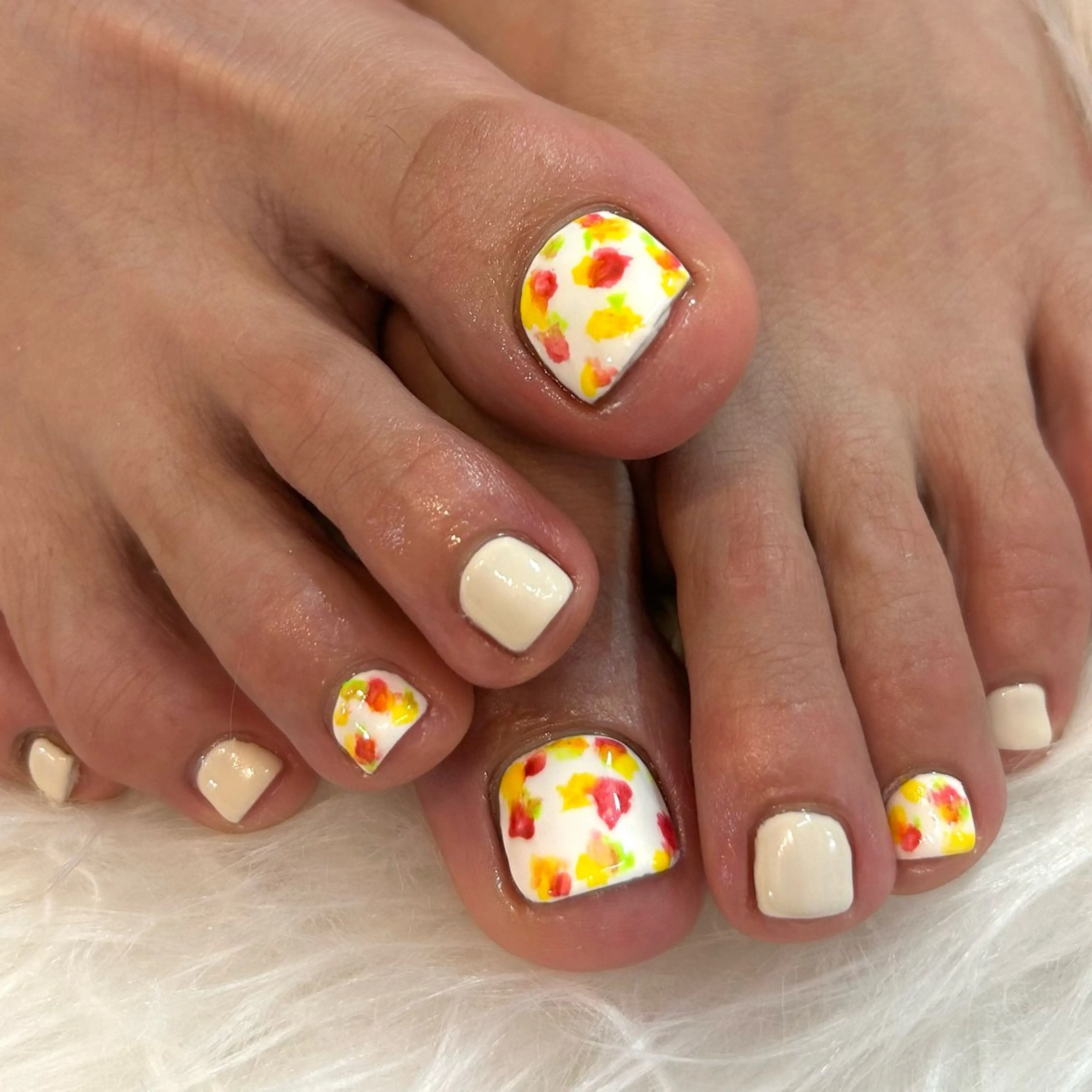 ネイル フラワーネイル 春ネイル shine'an fuka🌿🫧のネイルデザイン