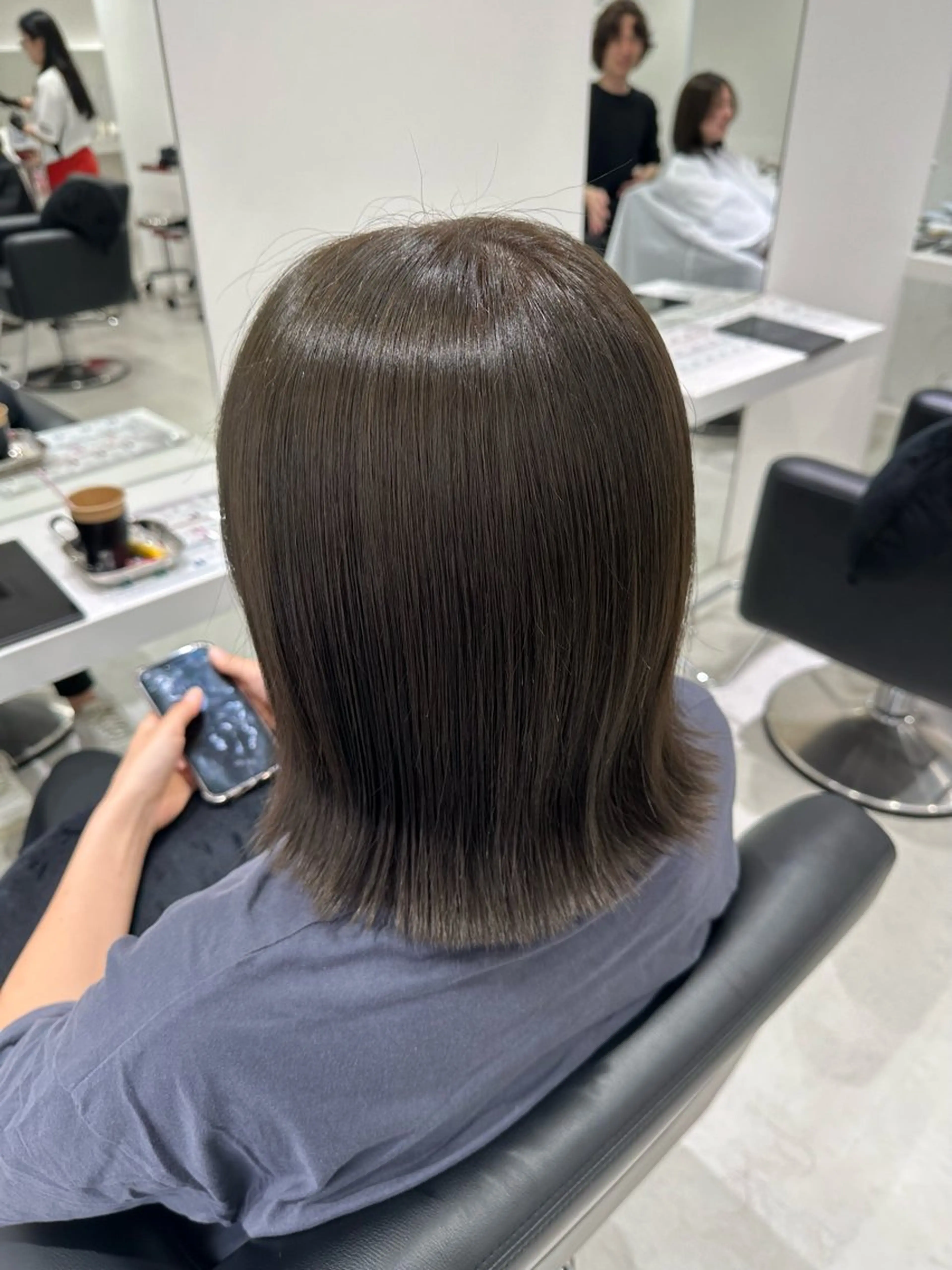 ミディアム ヘアカラー トリートメント ヘアセット やま/トレンドカラー /カットのヘアスタイル