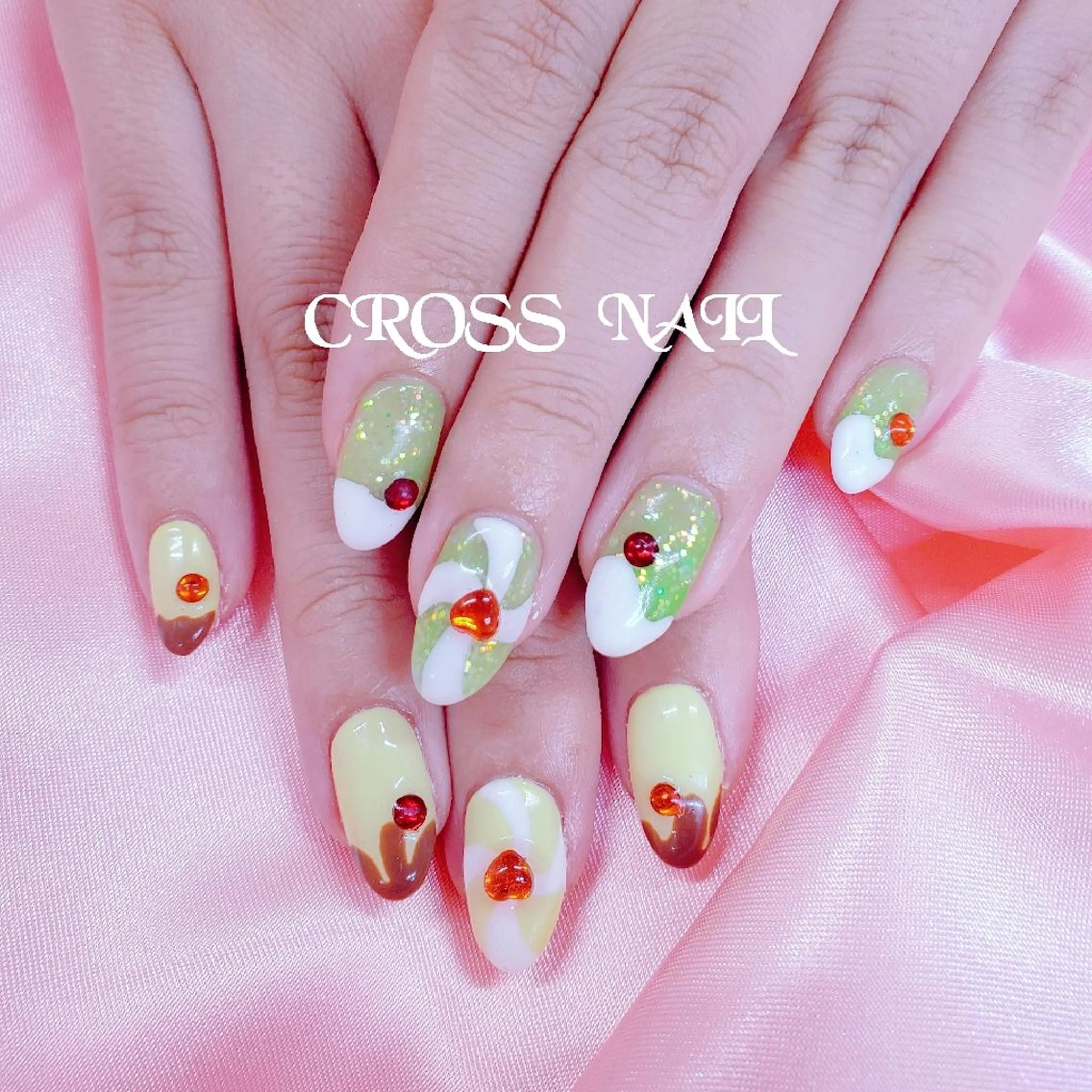 ネイル 長さ出し 氷ネイル・うるうるネイル 韓国ネイル ネイルチップ CROSS  クロス　のネイルデザイン