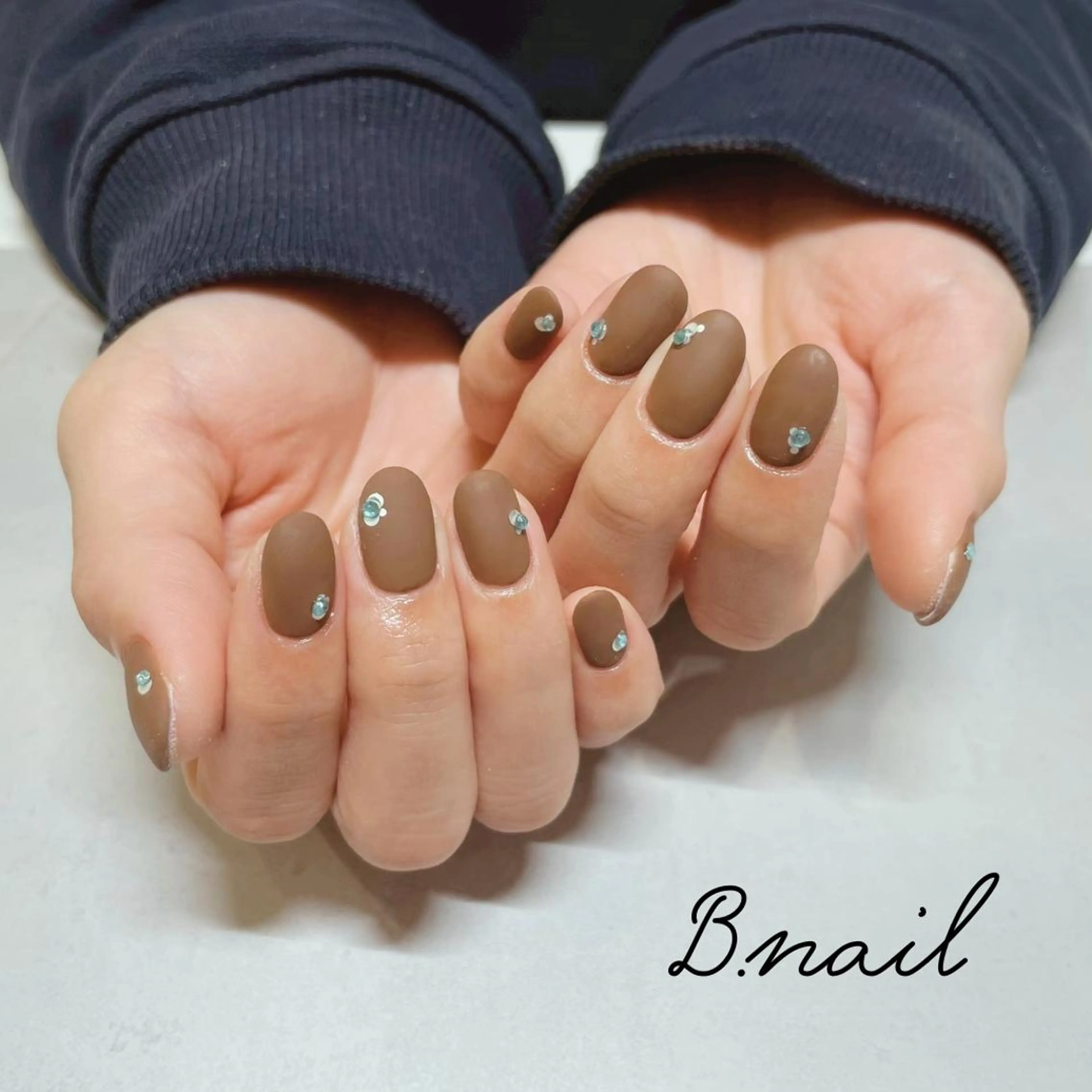 ネイル ブラウン マットネイル ワンカラーネイル シンプルネイル ハンドネイル B.nail | cocoroのネイルデザイン