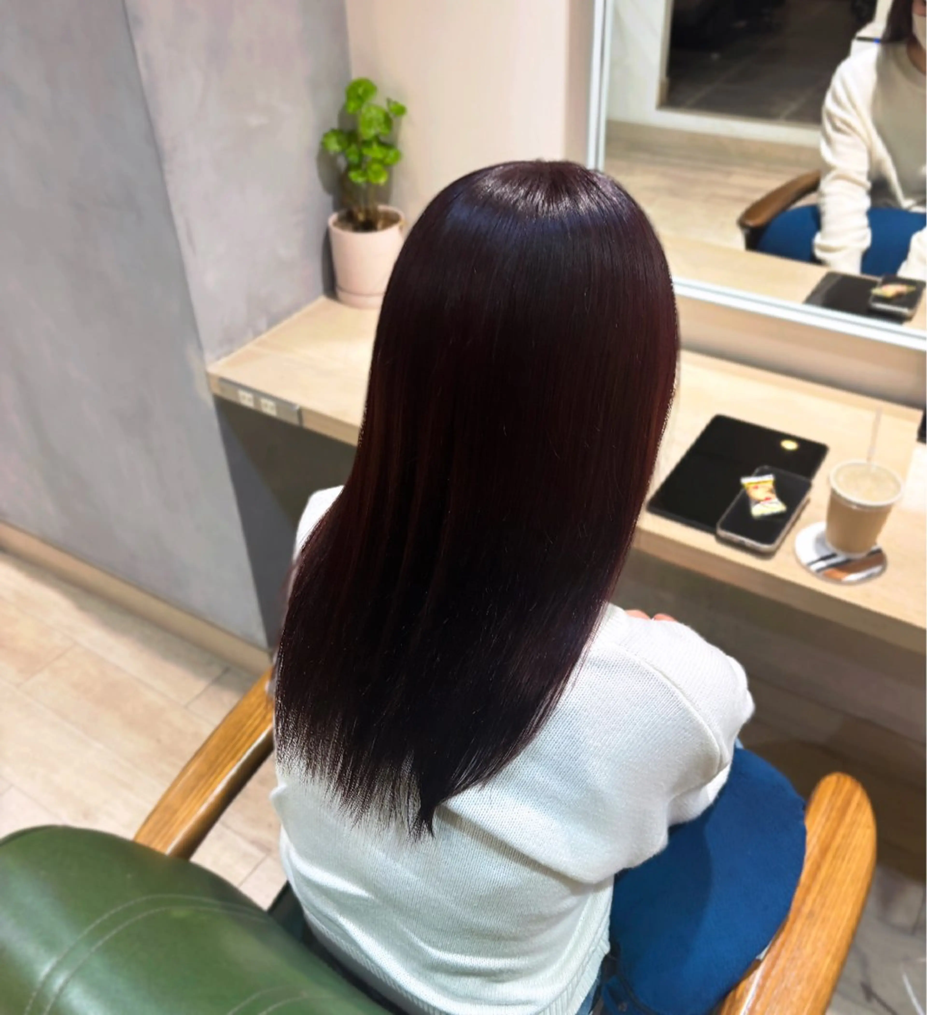 カラー ヘアカラー ROCCO saraのヘアスタイル