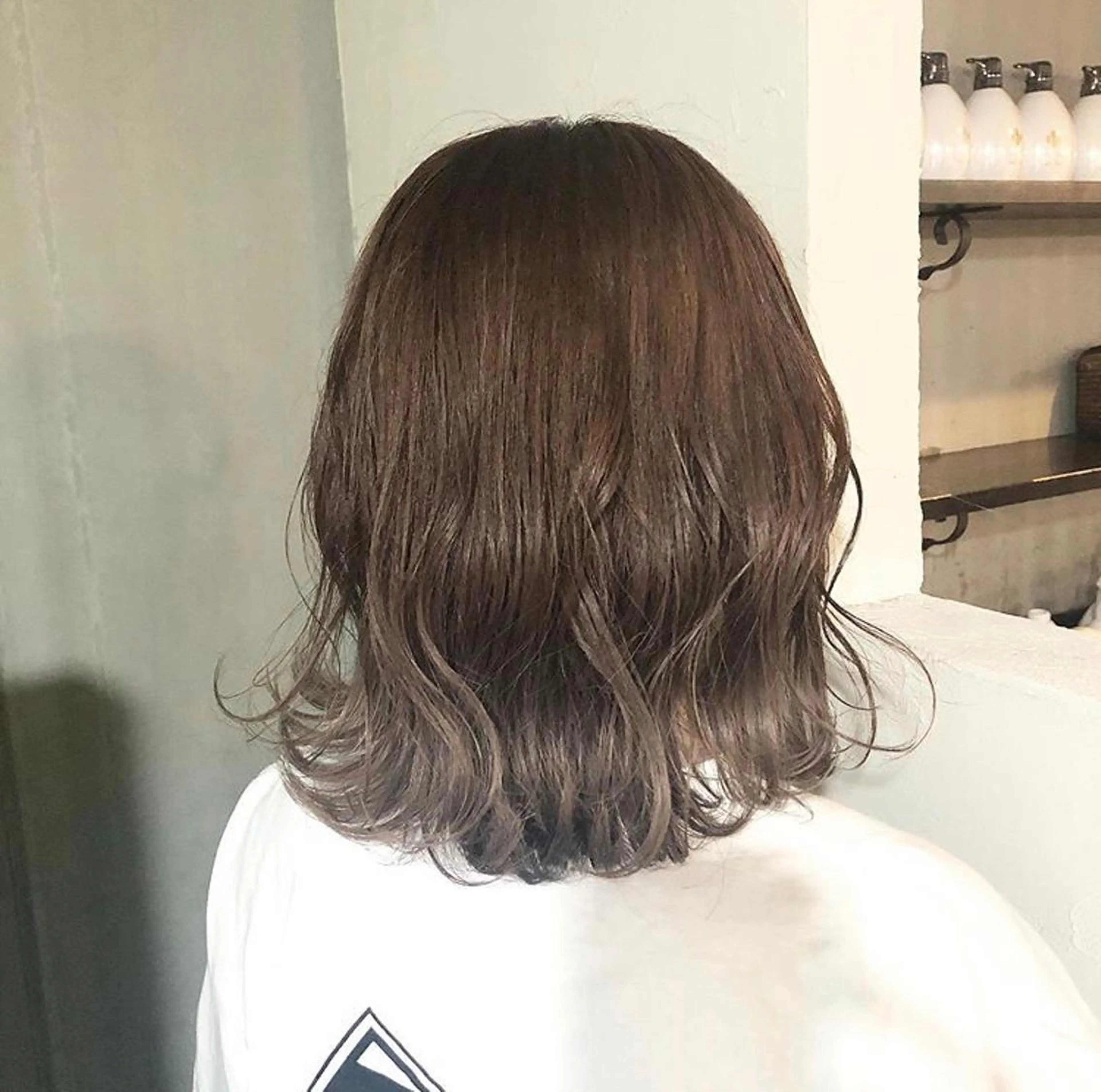 ミディアム カラー アッシュ ベージュカラー ミルクティーアッシュ 髪質改善サロン 梅田/ヨナミネのヘアスタイル