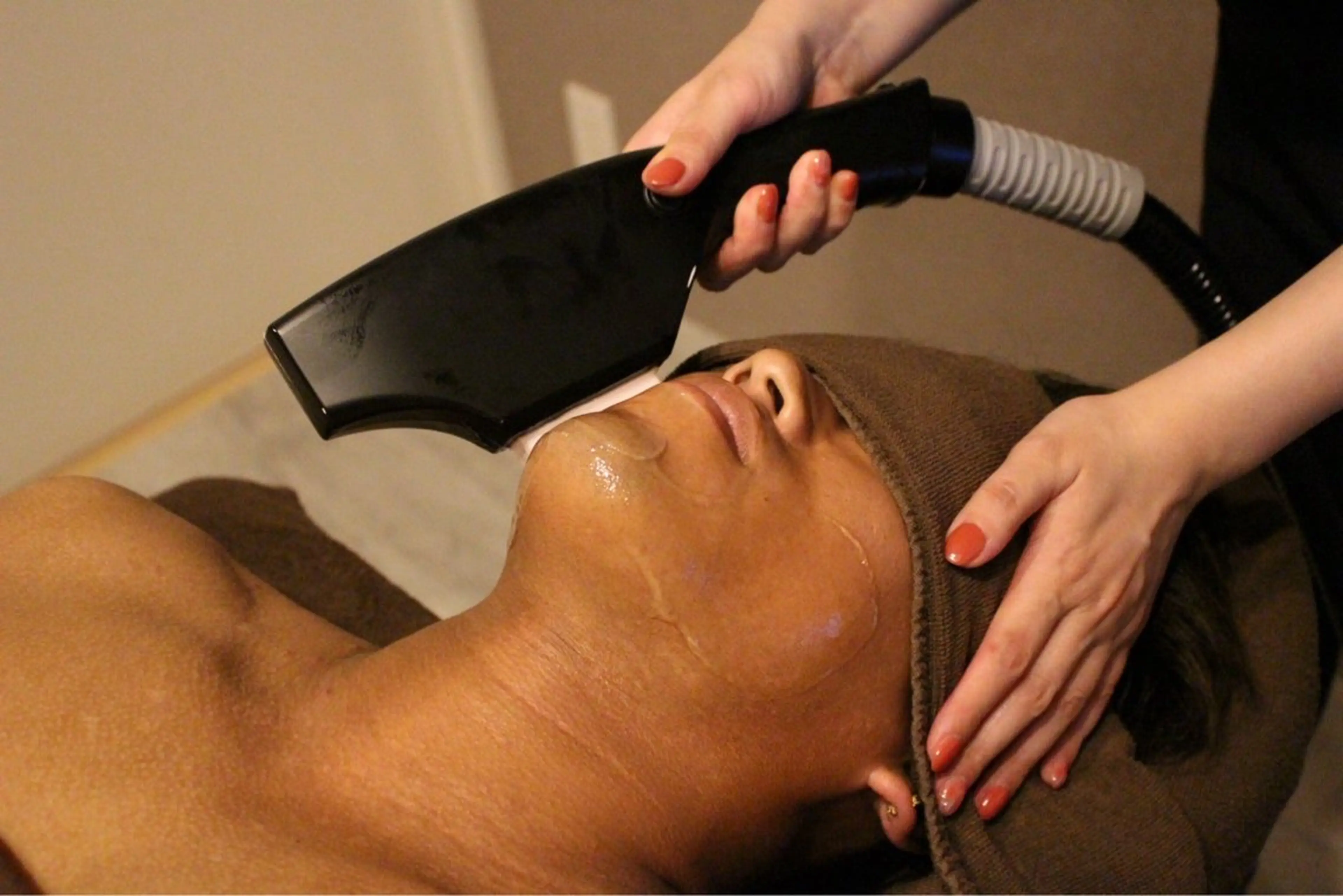 【メンズ限定】 毎朝の髭剃り、卒業しよう。髭脱毛の写真