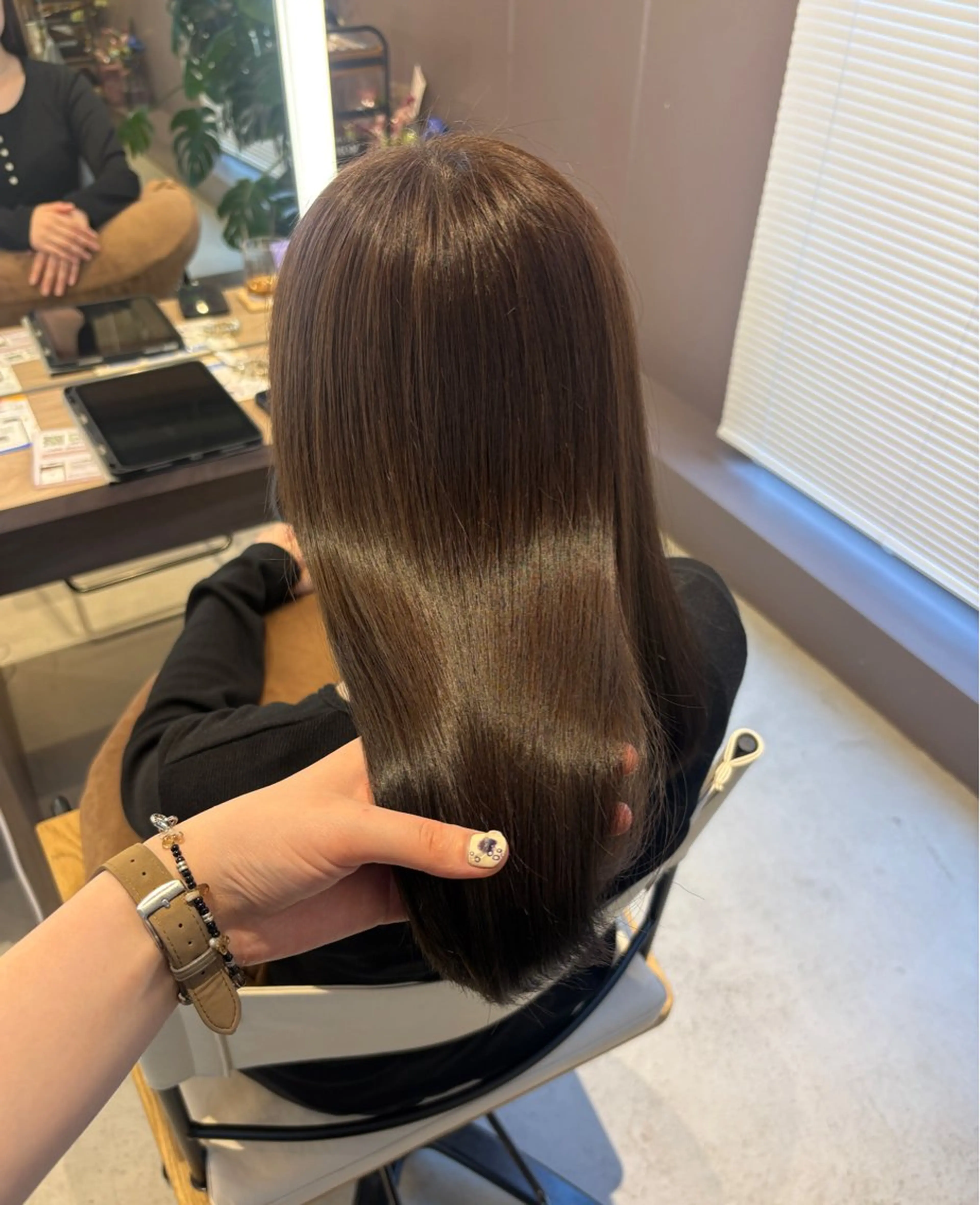 セミロング 比嘉 星菜のヘアスタイル