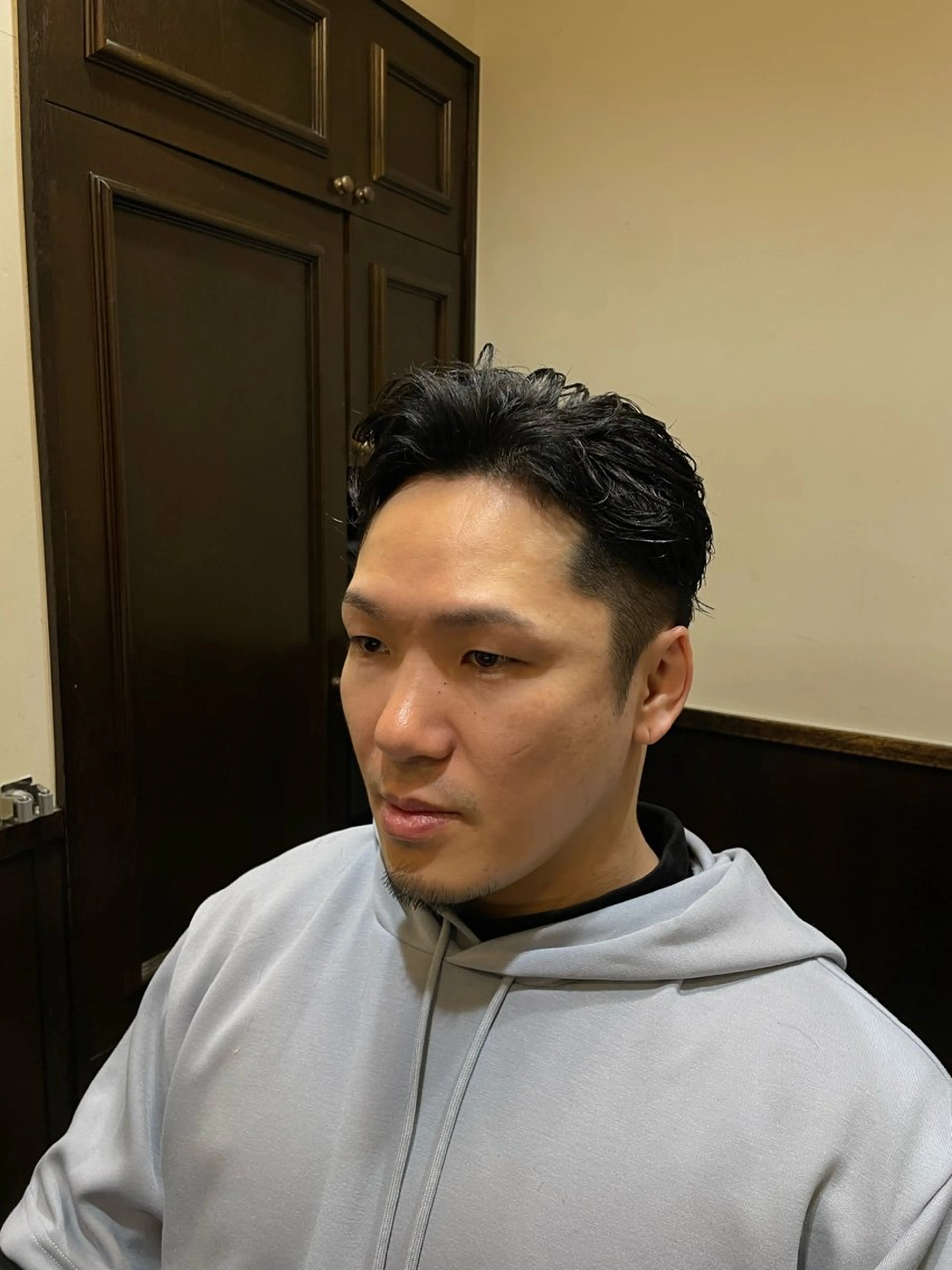 ショート かきあげバング ショートヘア 高原 璃久のヘアスタイル