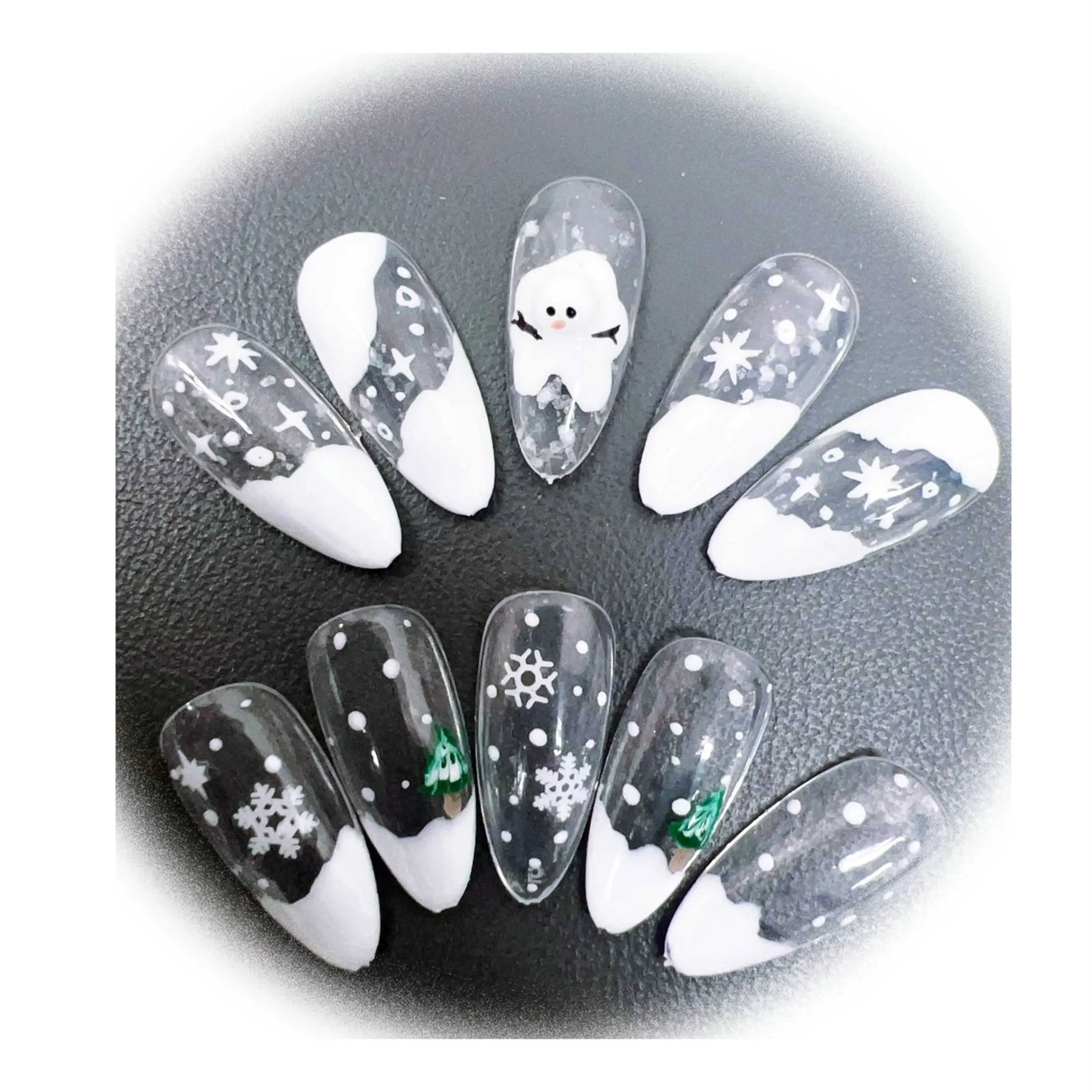 ネイル 佐藤 依娜のネイルデザイン