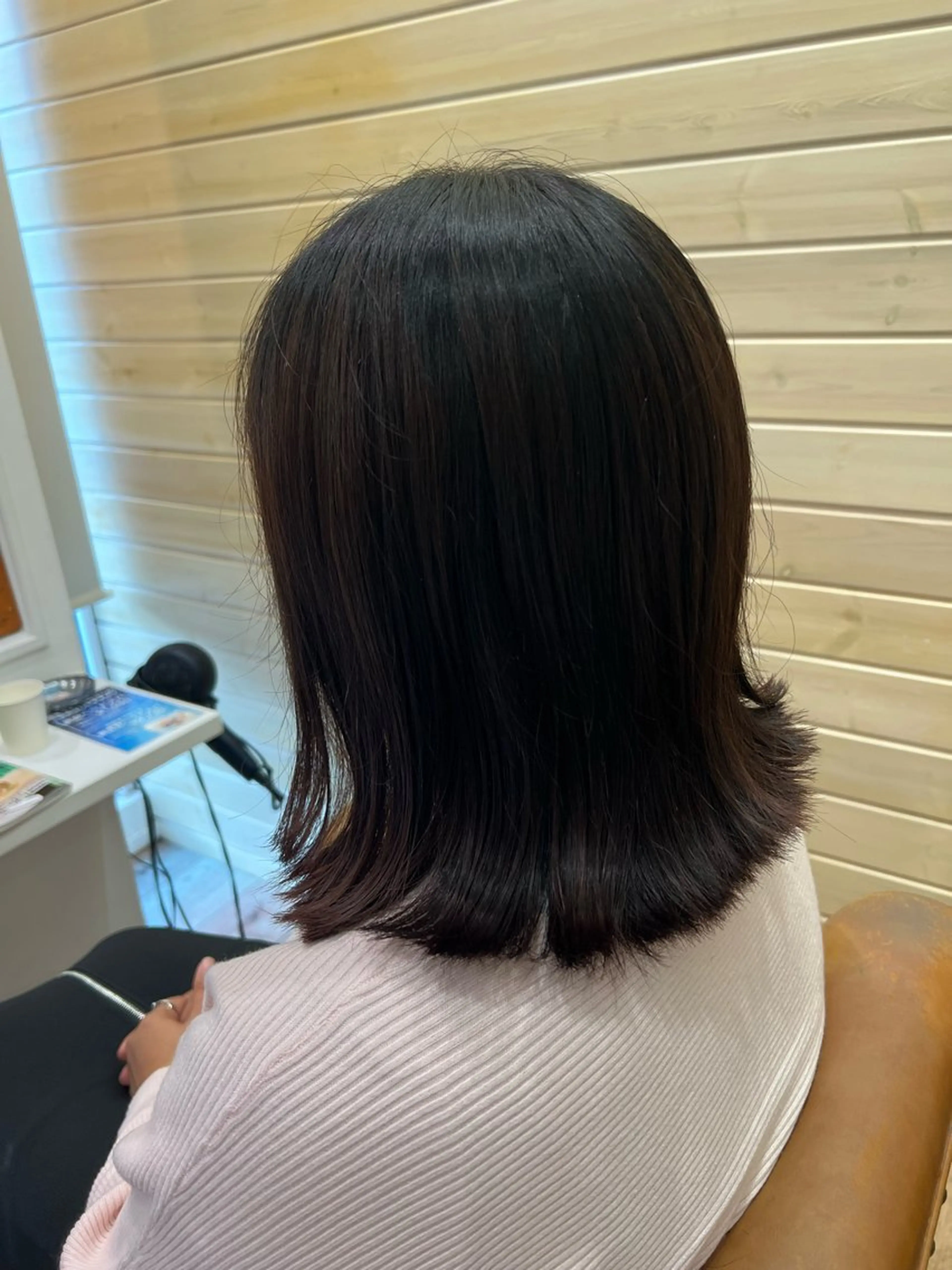 ミディアム カット cyan Amiのヘアスタイル