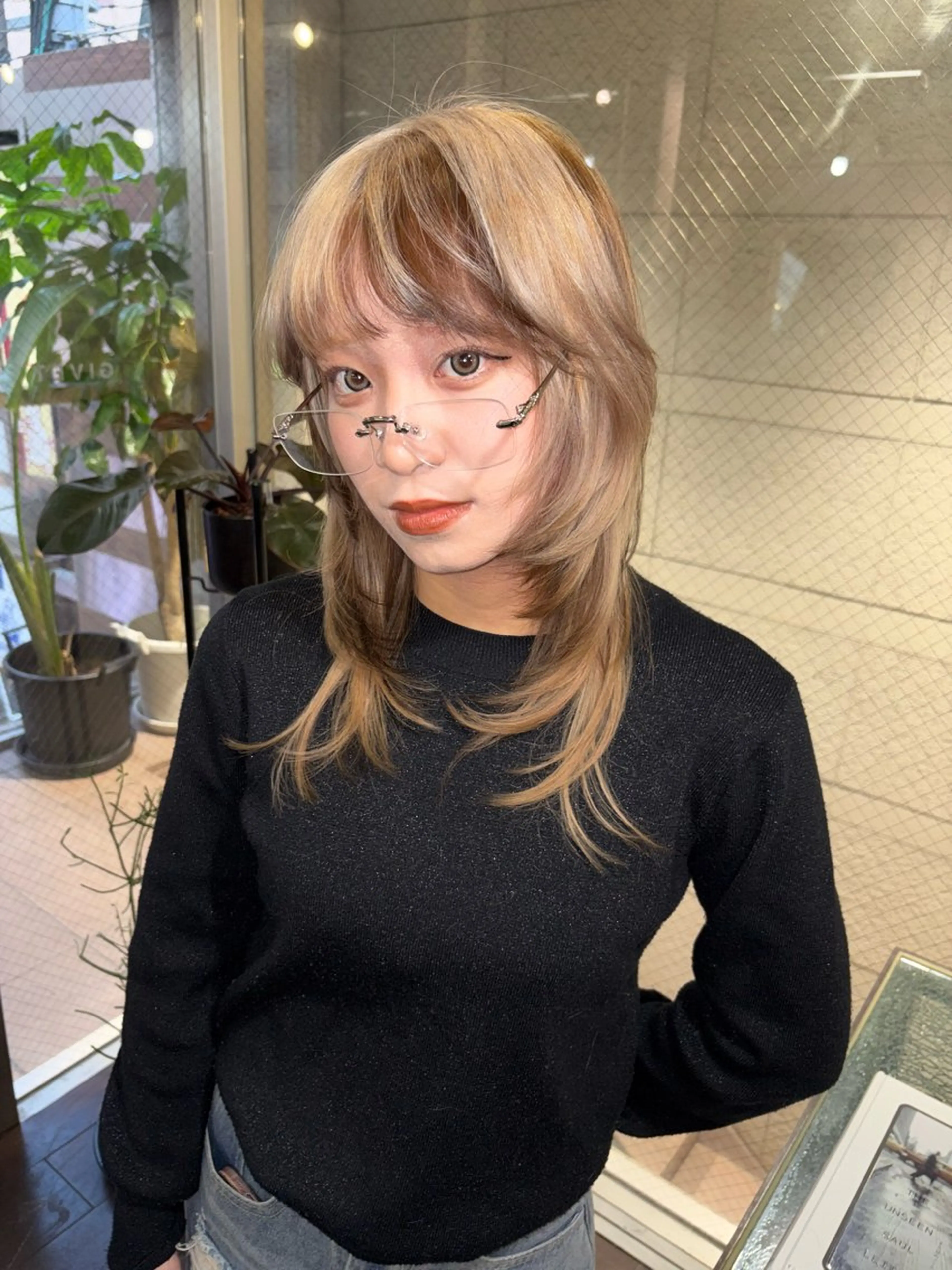 セミロング ヘアカラー 心斎橋/デザインカラ ー/海外風/ナツミのヘアスタイル