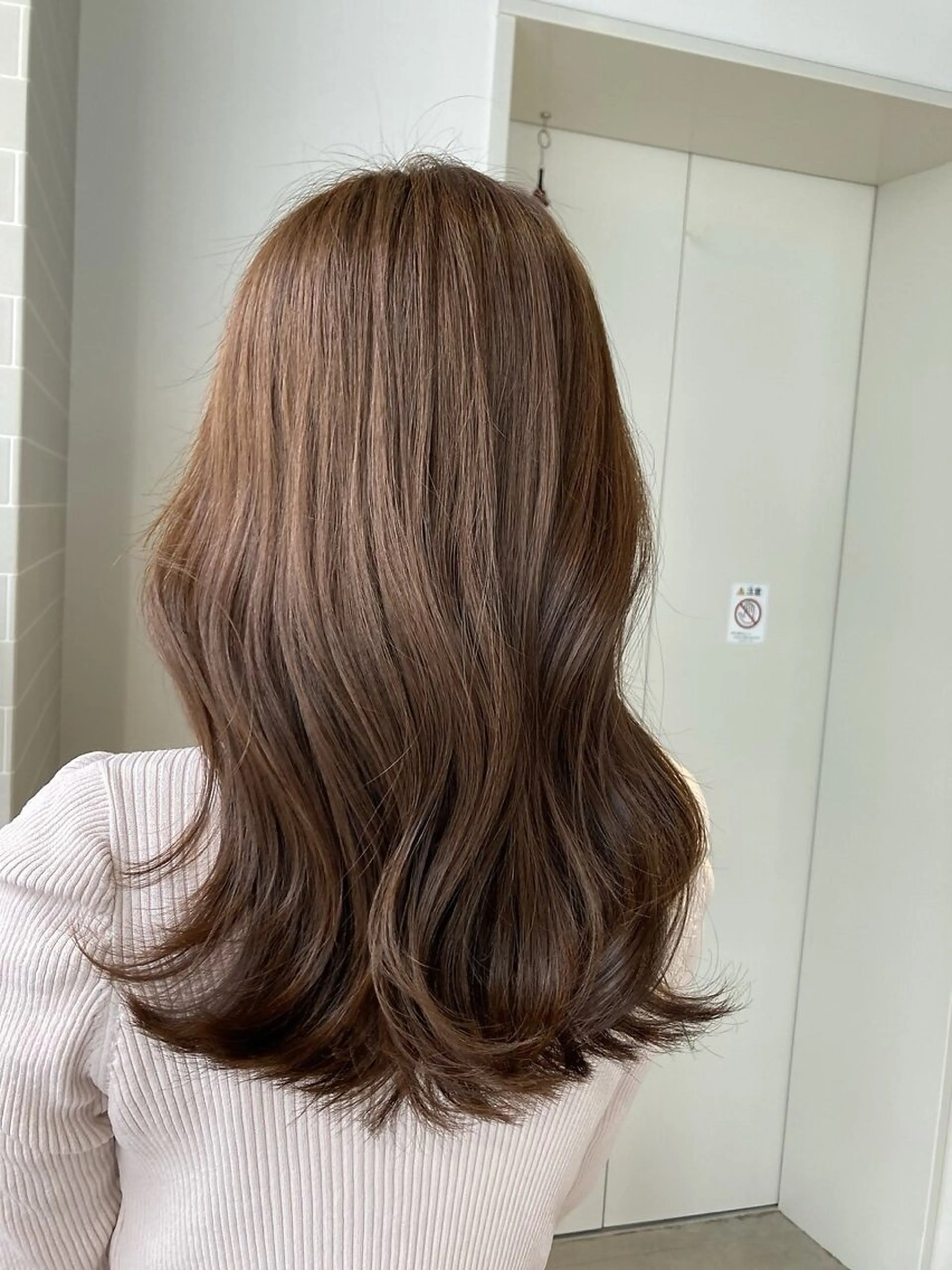 ロング ボブ 顔周りカット 髪質改善 レイヤーカット ロング カット ヘアカラー RISE SWELL 江坂momoneのヘアスタイル