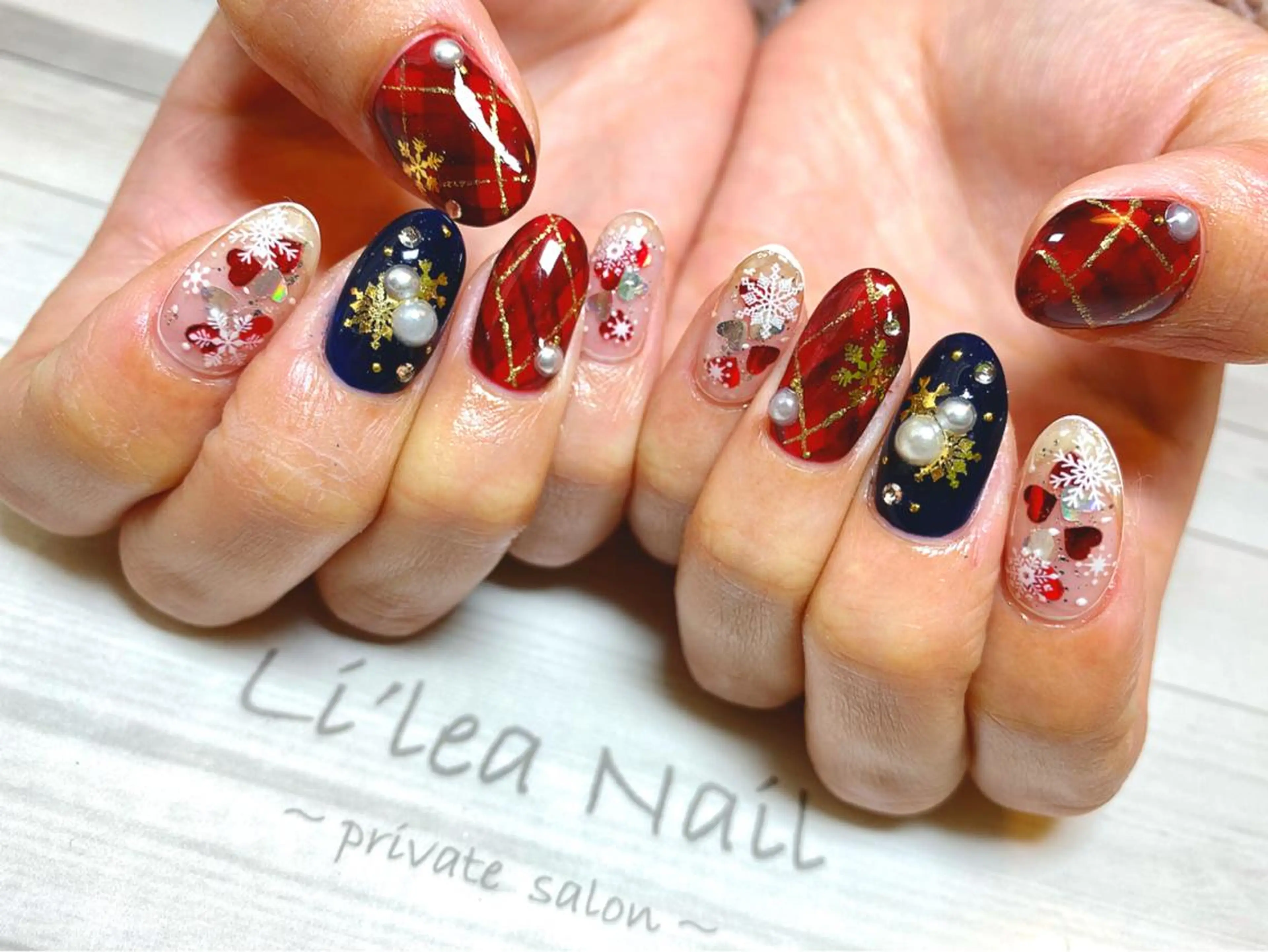 ネイル Li'leaNail AINAのネイルデザイン