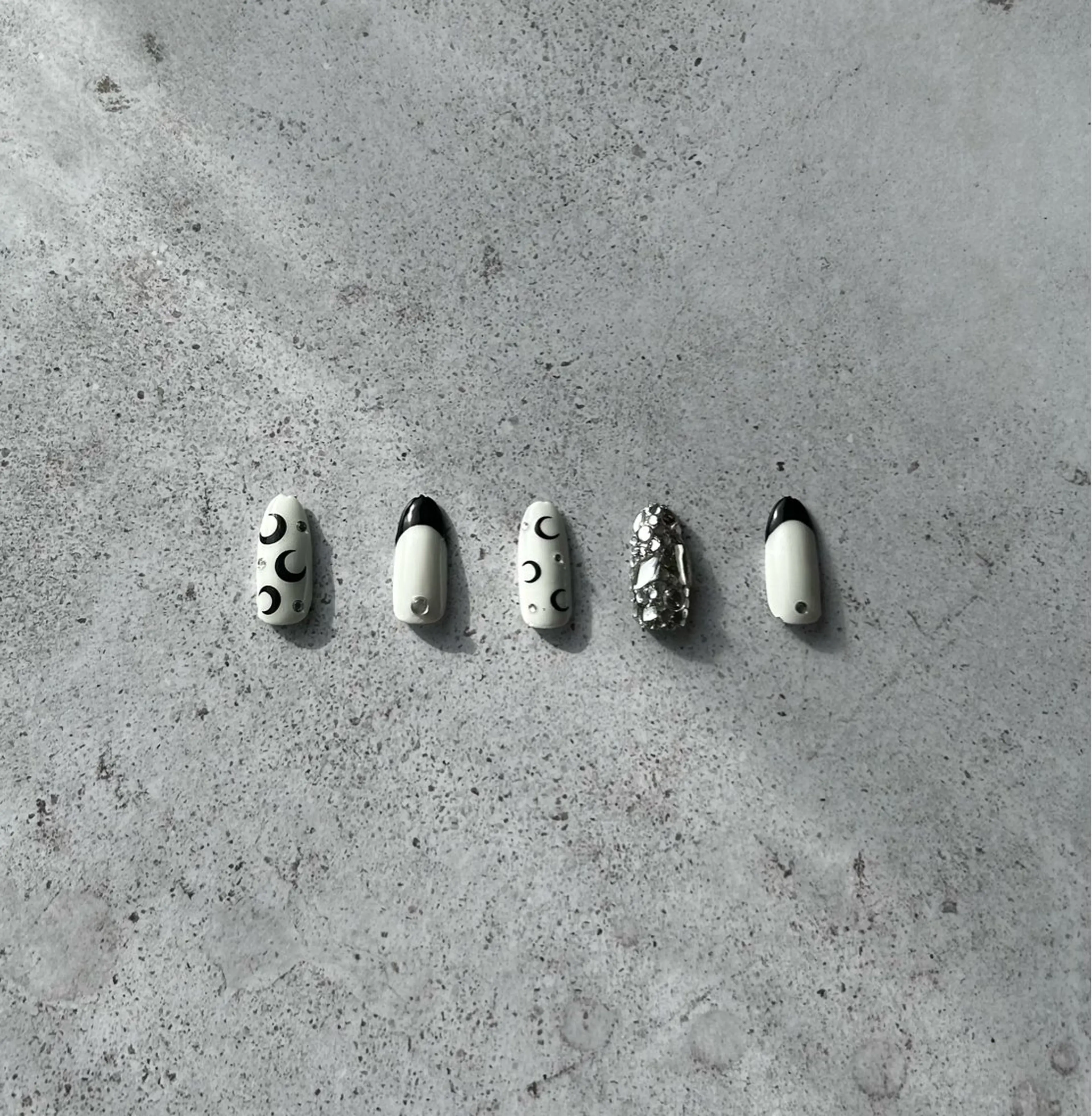 ネイル アートネイル セプトアカデミー 𝐌𝐈𝐊𝐔のネイルデザイン