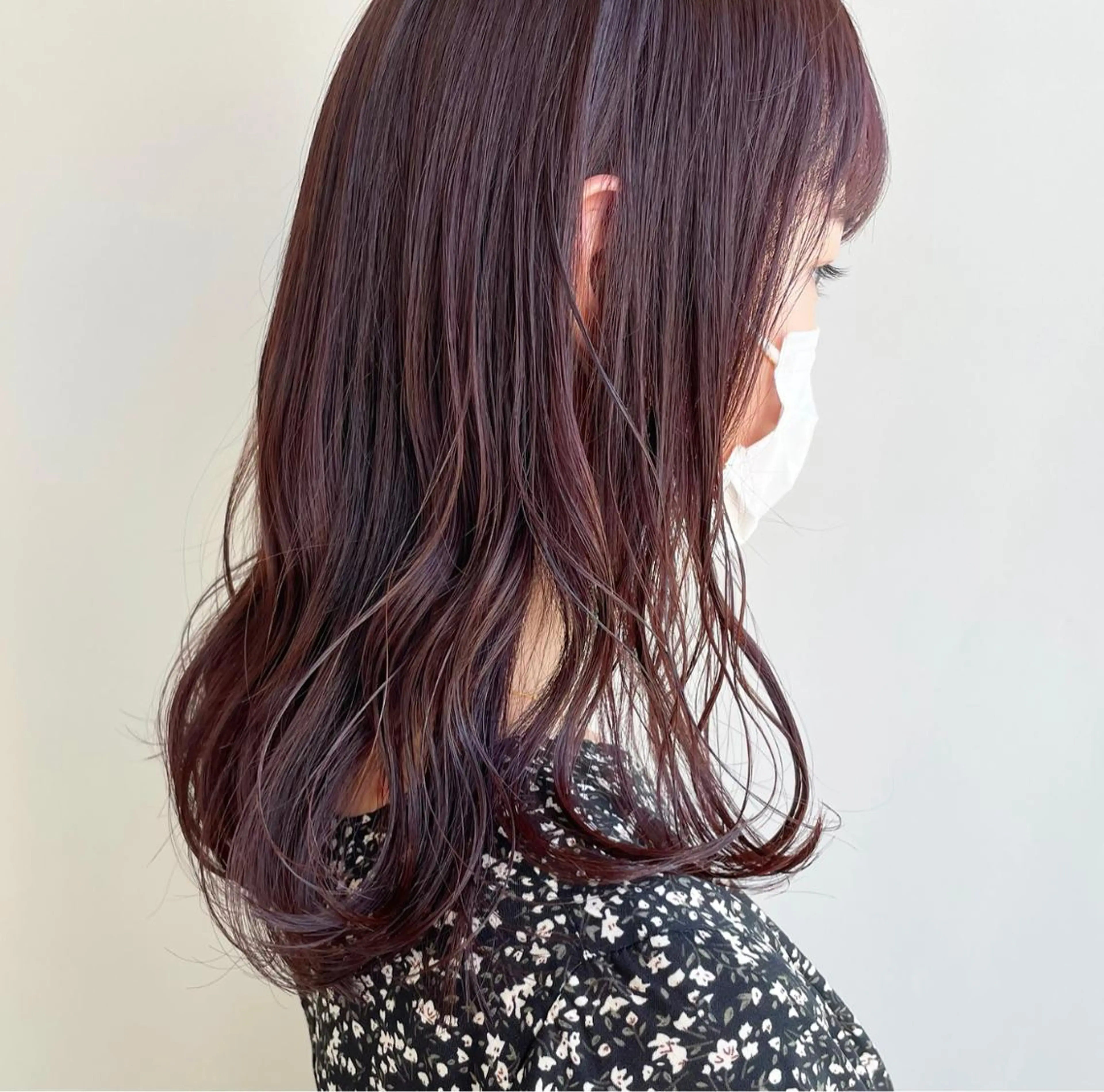カラー 山口 莉奈のヘアスタイル