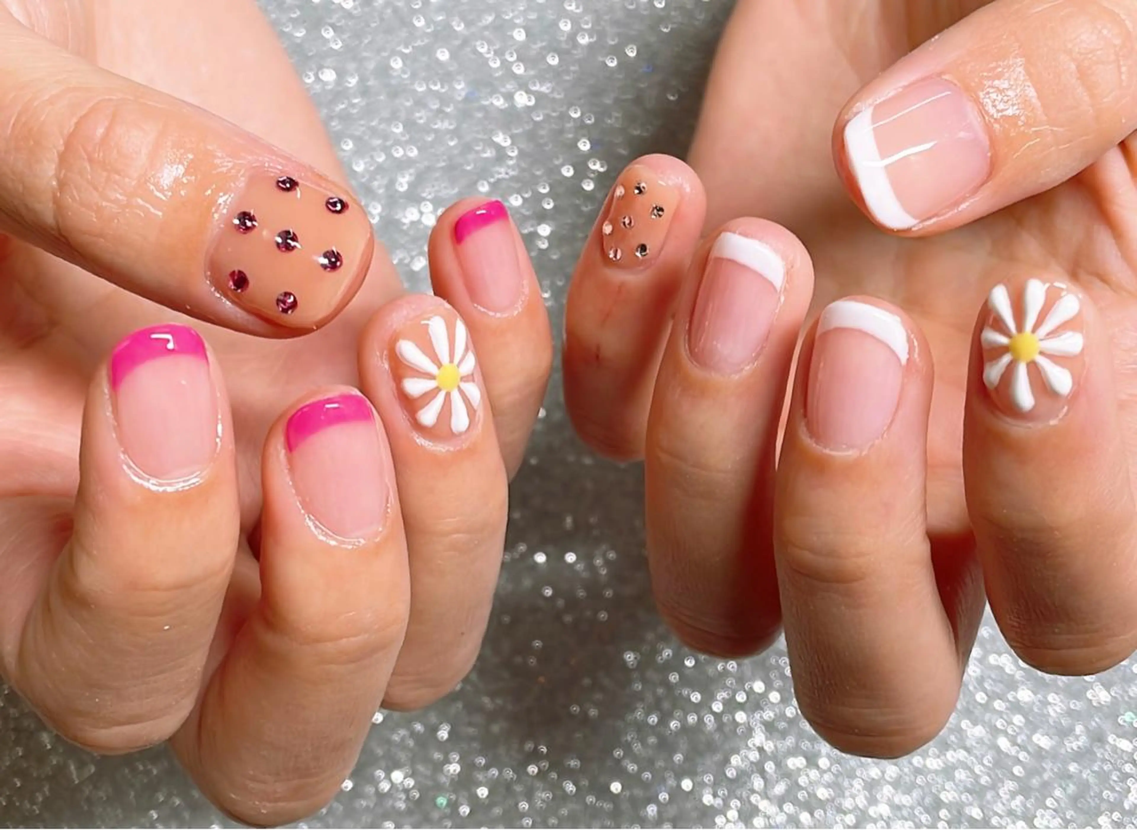 ネイル ハンドネイル VIERU 🌈🎀💖のネイルデザイン