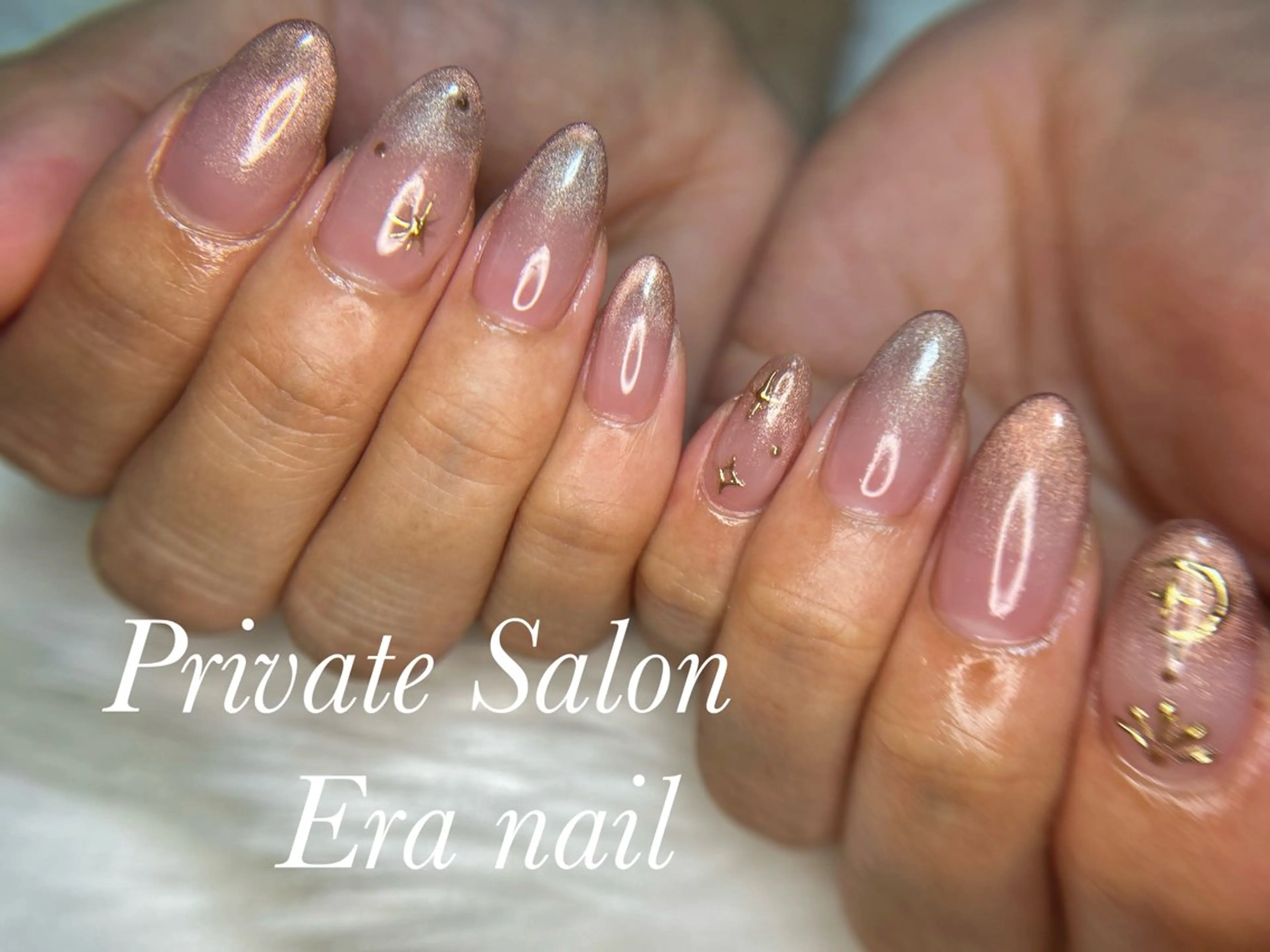 ネイル グラデーション マグネットネイル ミラーネイル ハンドネイル Era nailのネイルデザイン