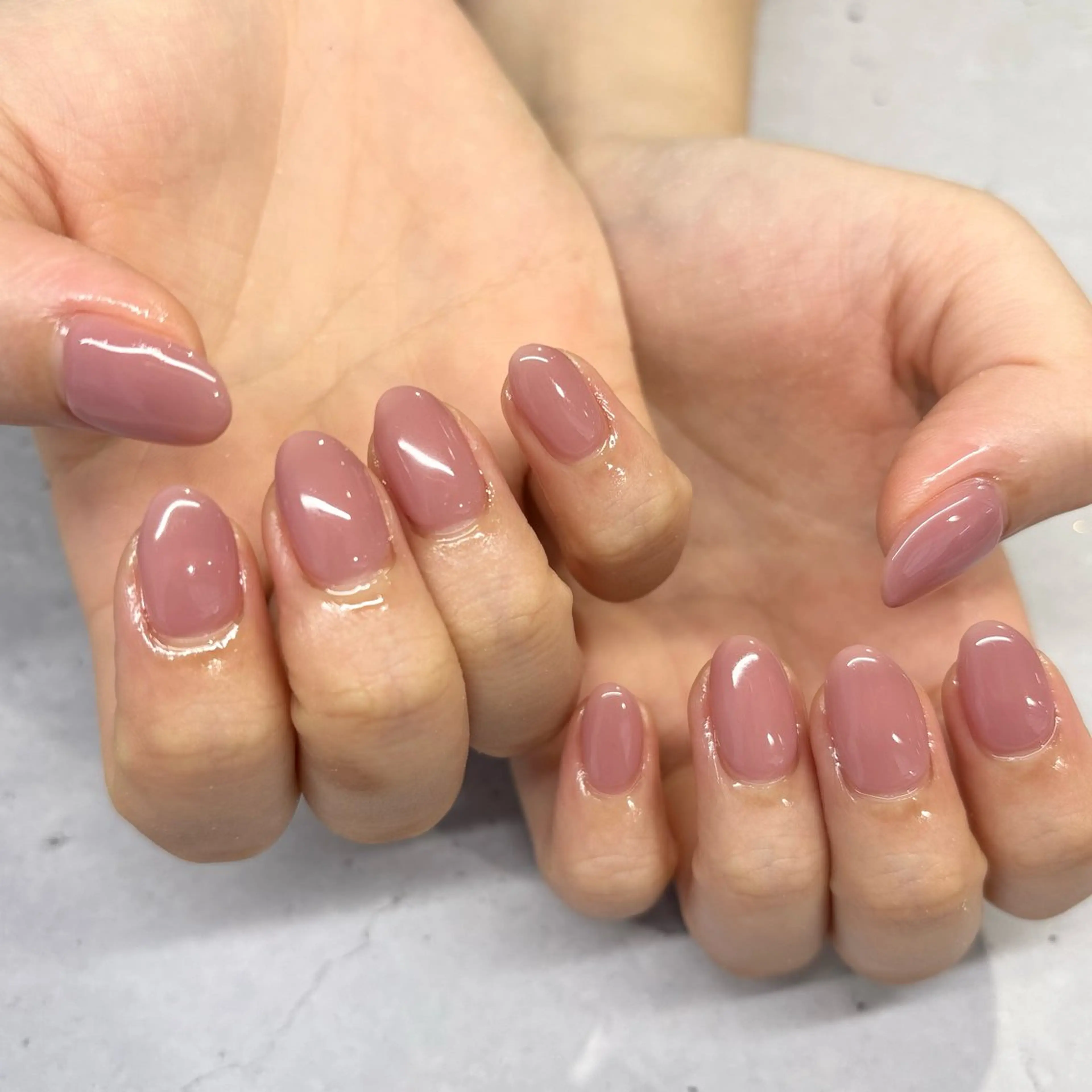 ネイル オフィスネイル ワンカラーネイル ピンク ハンドネイル 荒巻 めいのネイルデザイン