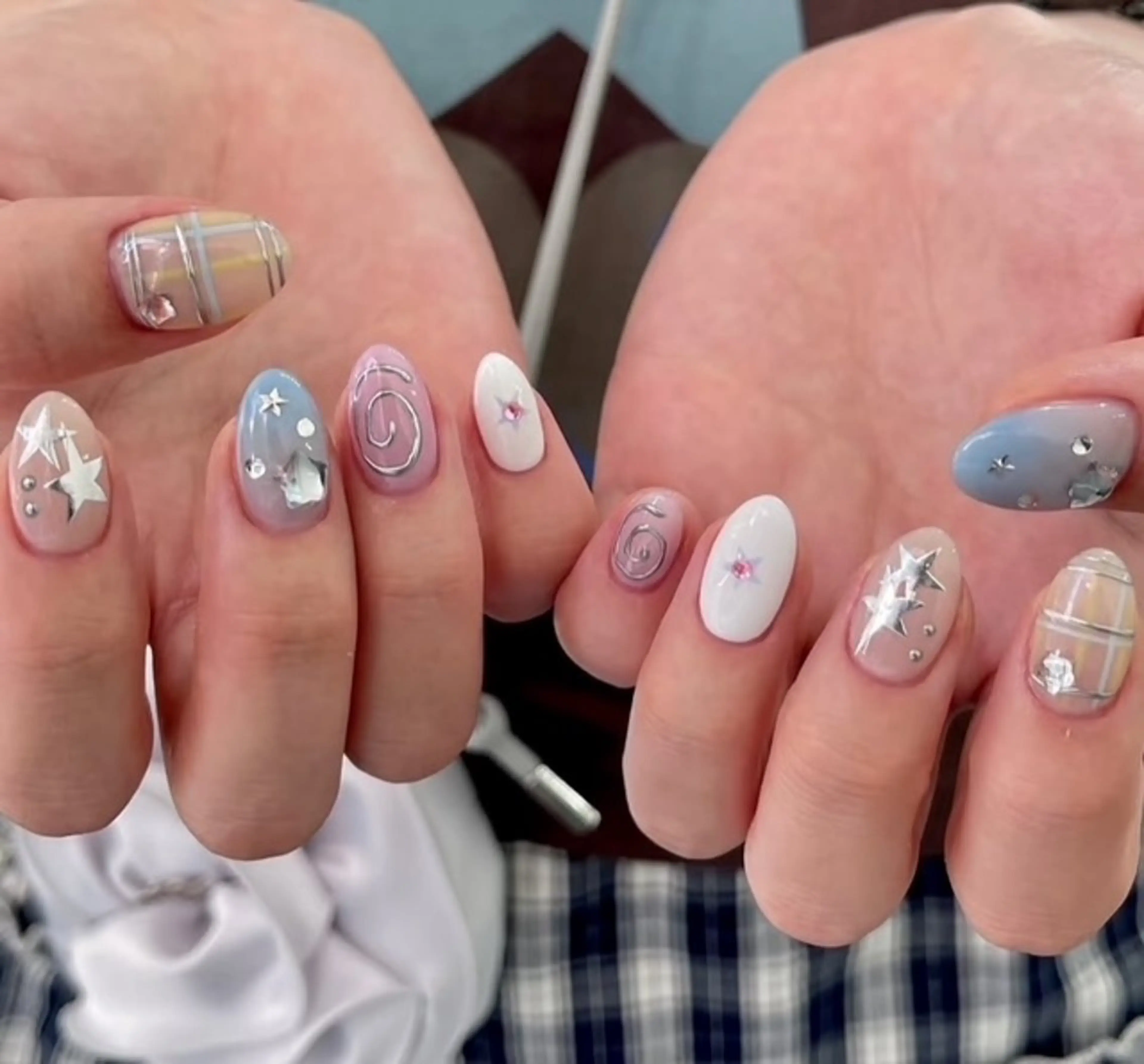 ネイル パラジェル&フィルイン取り扱いサロンSol Nail所属・Sol Nail ミネのネイルデザイン