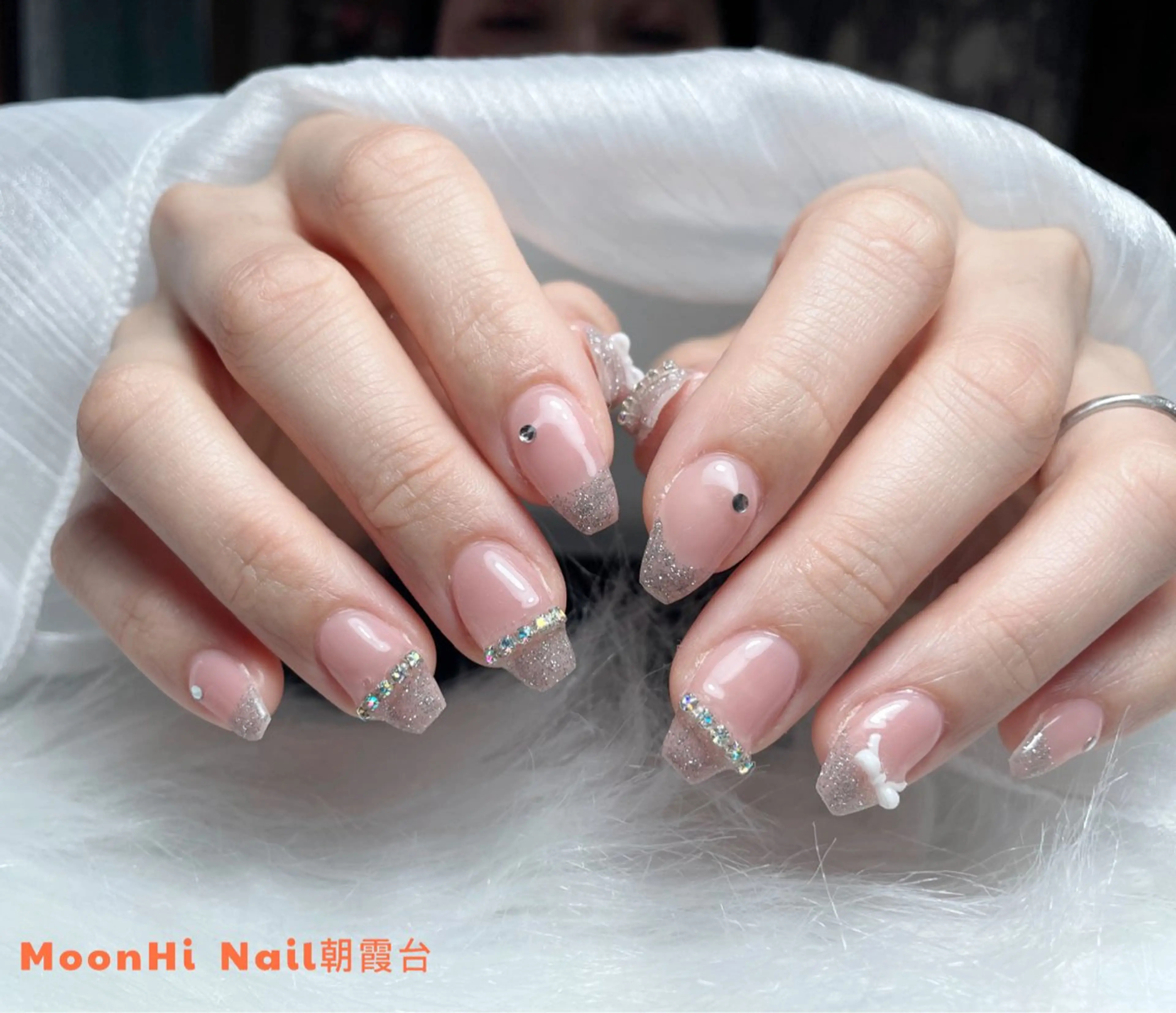 ネイル MoonHi Nail Salon所属・MoonHi Nail 朝霞台のネイルデザイン