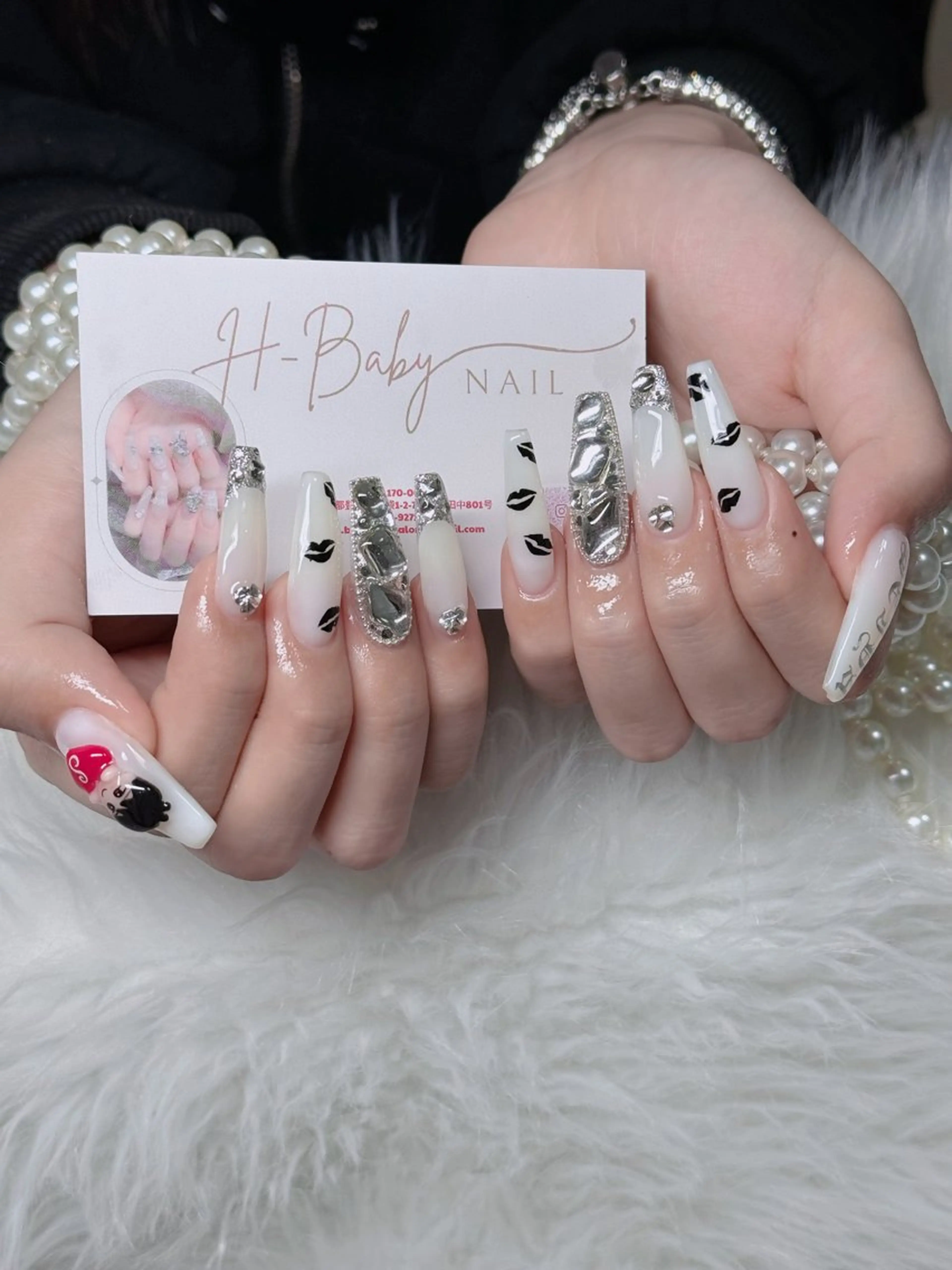 ネイル オーロラネイル フレンチネイル ジェルネイル ハロウィン キラキラネイル H.baby Nail Salonのネイルデザイン
