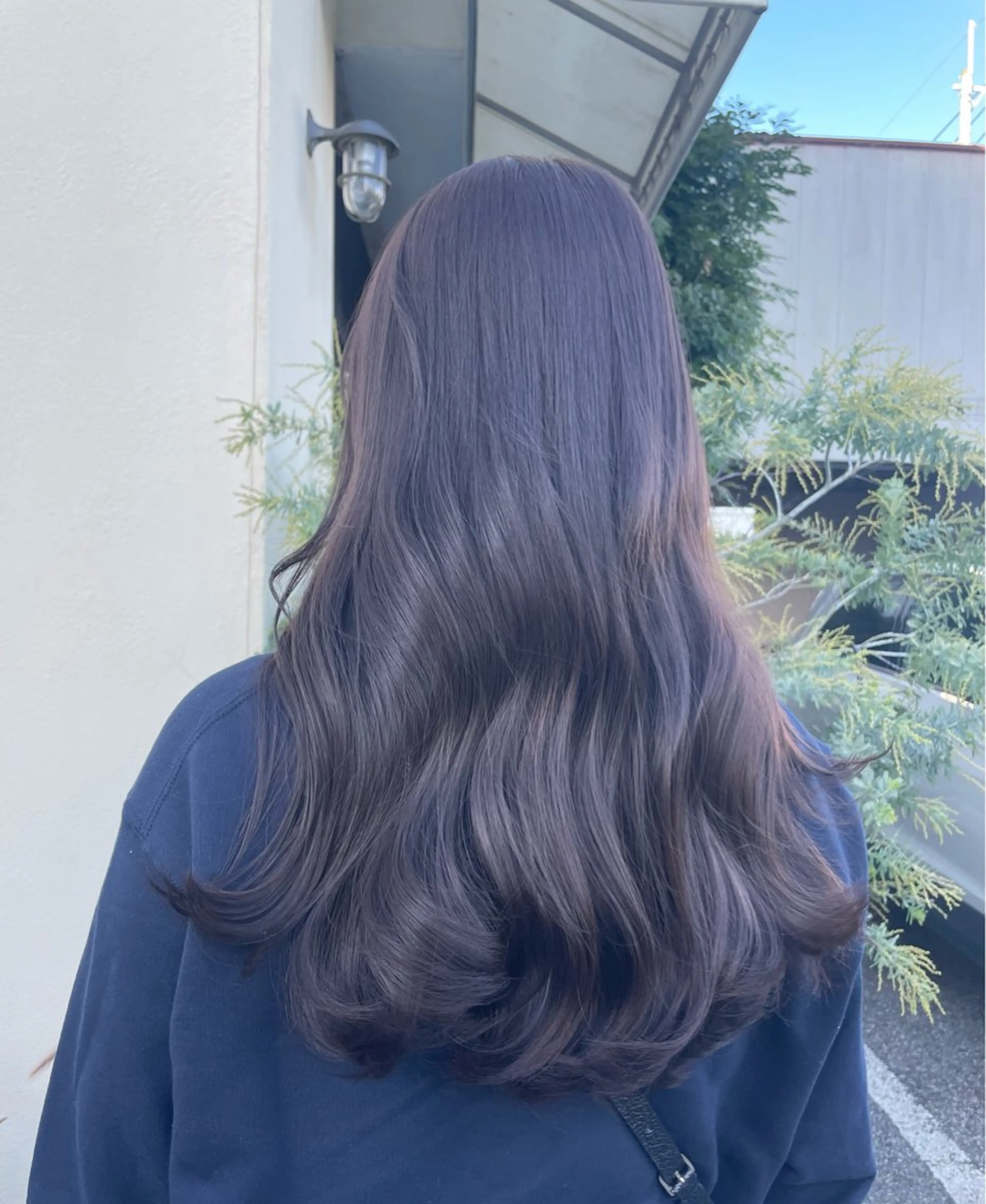 ロング カット ヘアカラー 三國 栞音のヘアスタイル